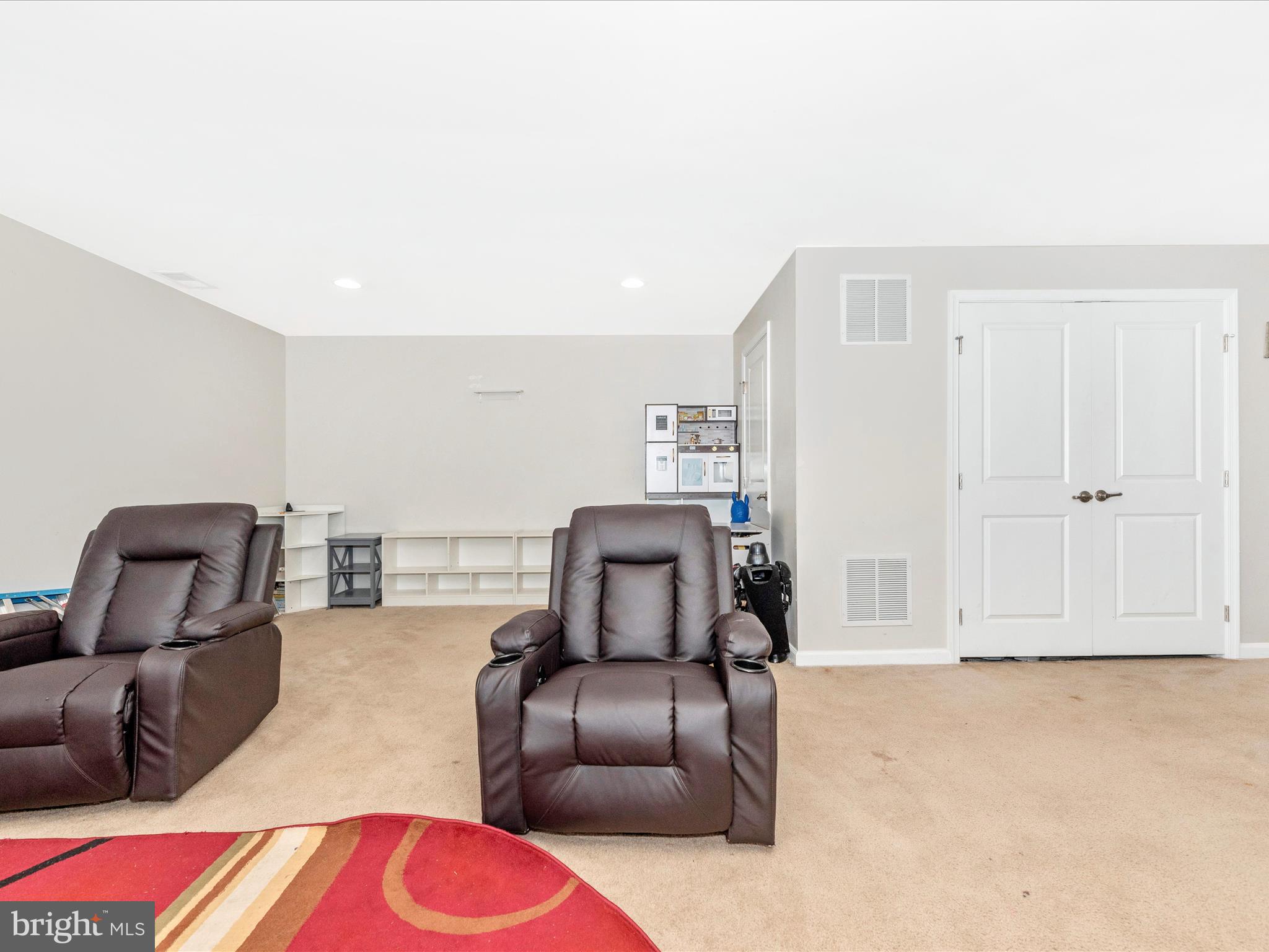 POTOMAC STATION - Residential Lease