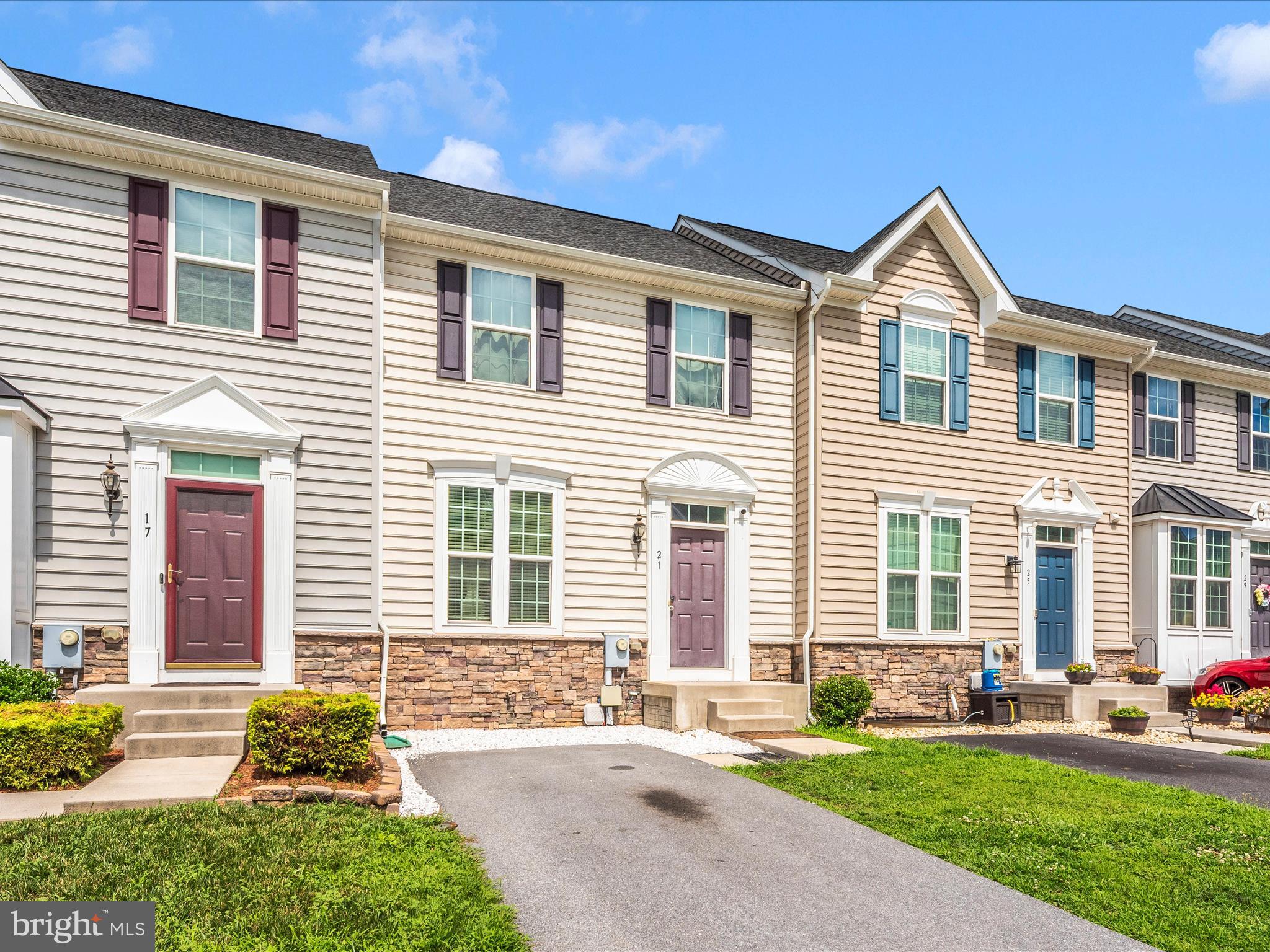 POTOMAC STATION - Residential Lease