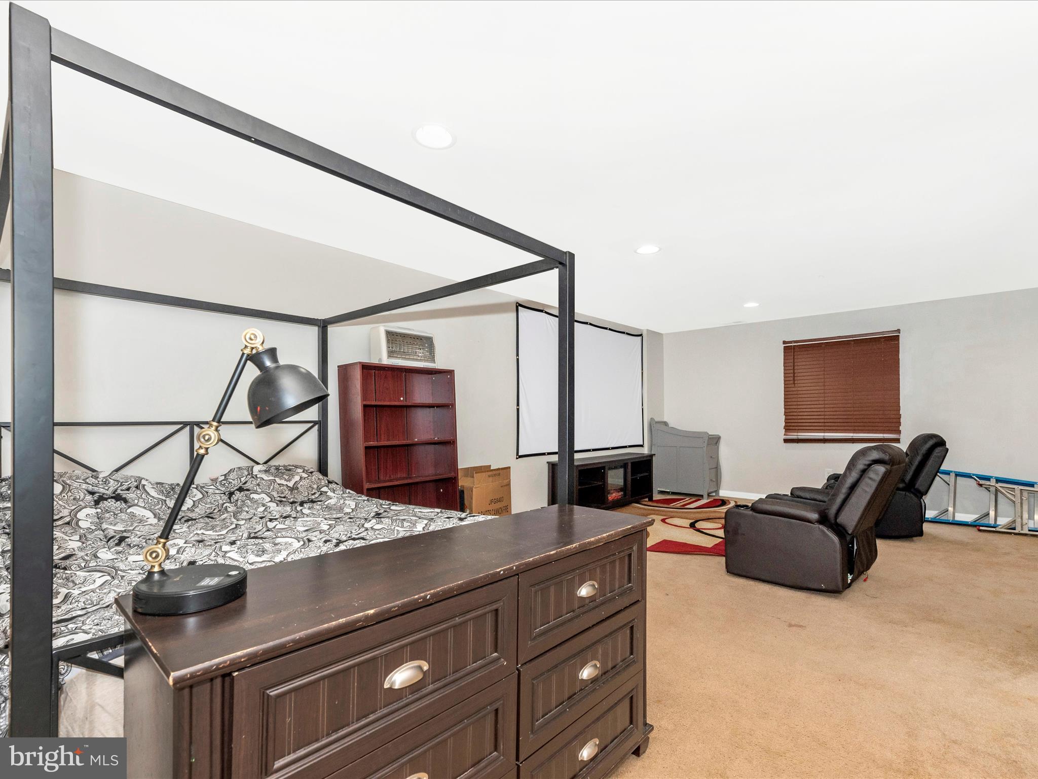 POTOMAC STATION - Residential Lease