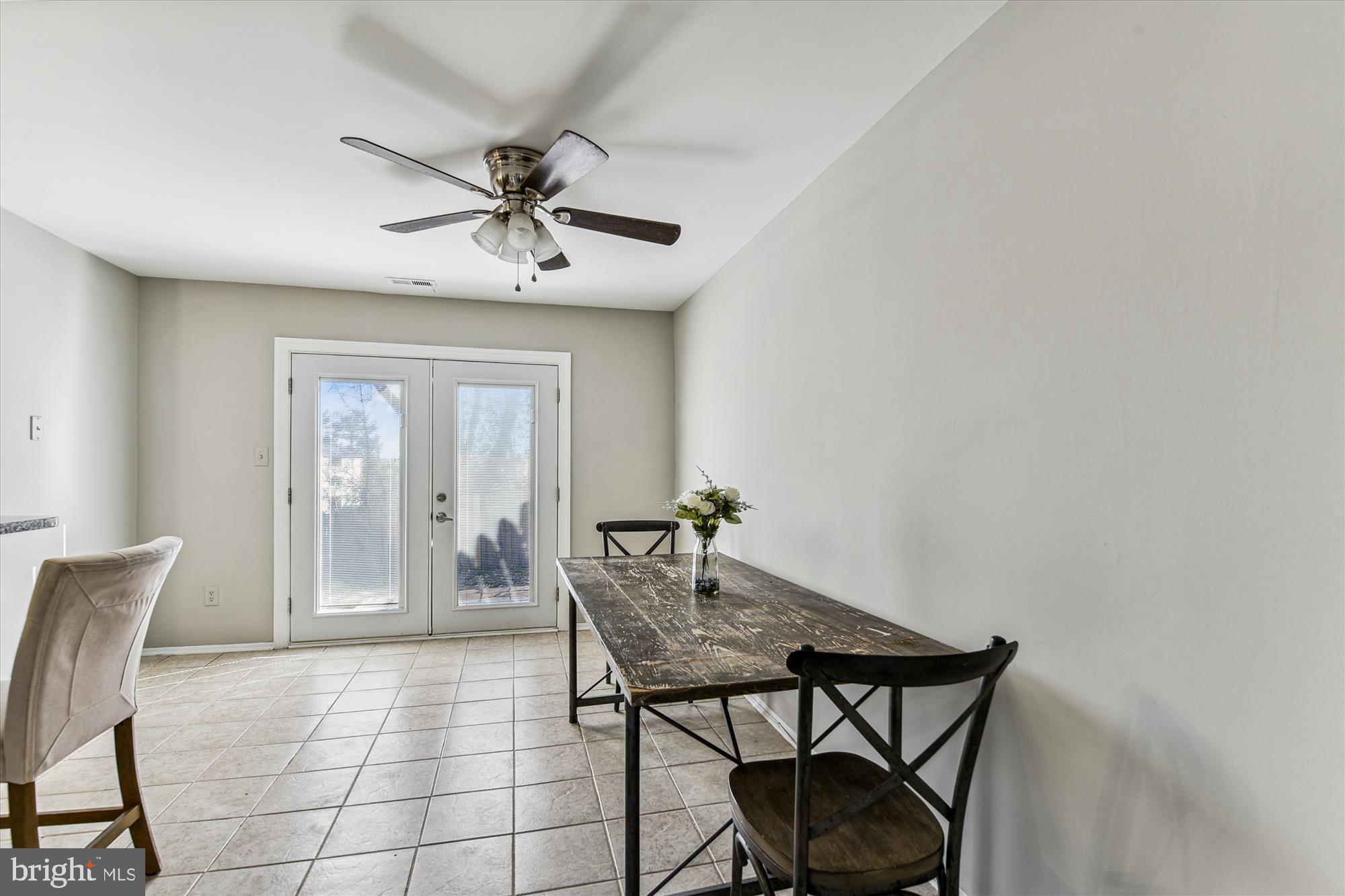 FRANKLIN RIDGE TOWNHOUSE - Residential