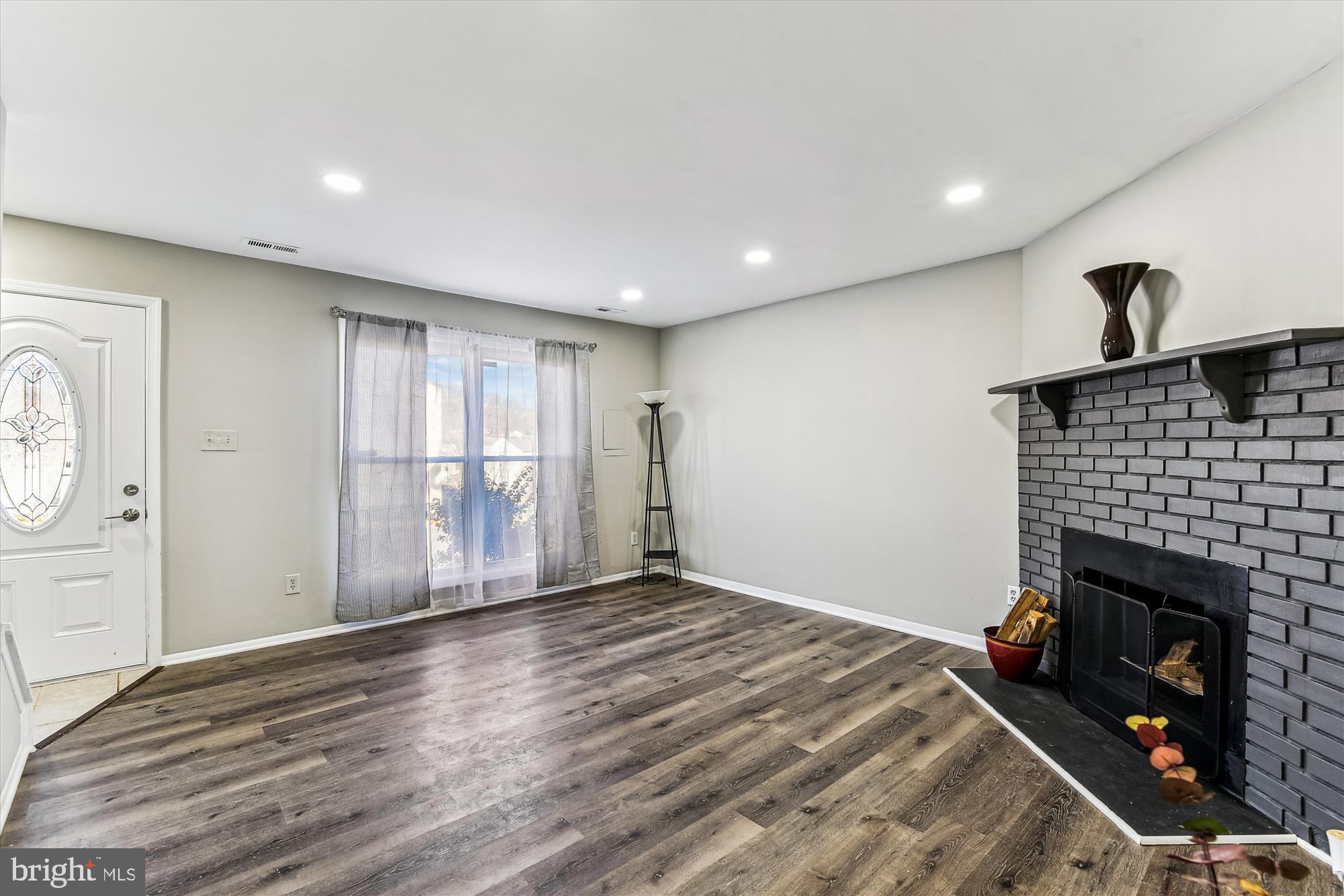 FRANKLIN RIDGE TOWNHOUSE - Residential
