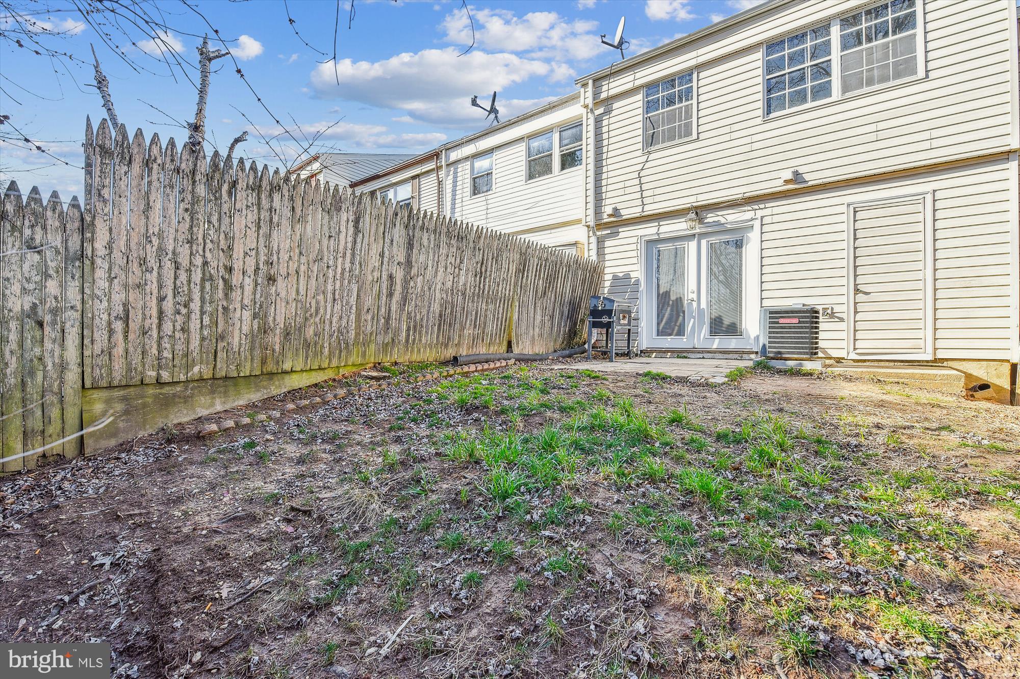 FRANKLIN RIDGE TOWNHOUSE - Residential