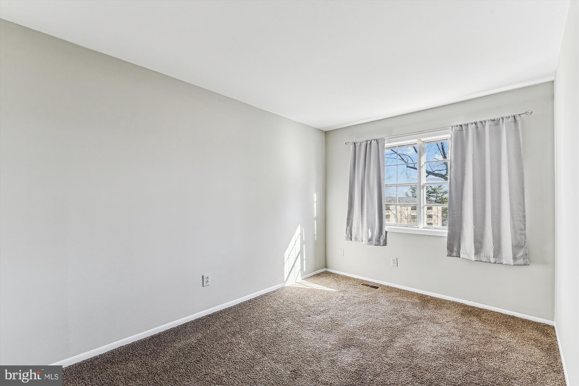 FRANKLIN RIDGE TOWNHOUSE - Residential