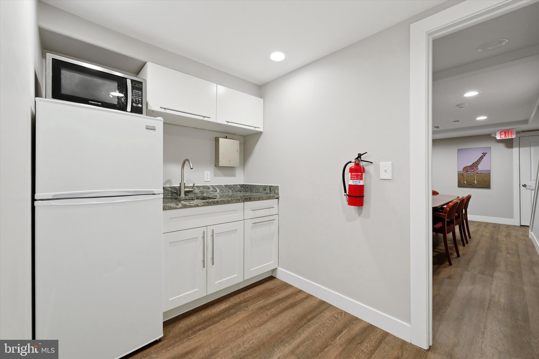 HAWTHORNE - Residential Income