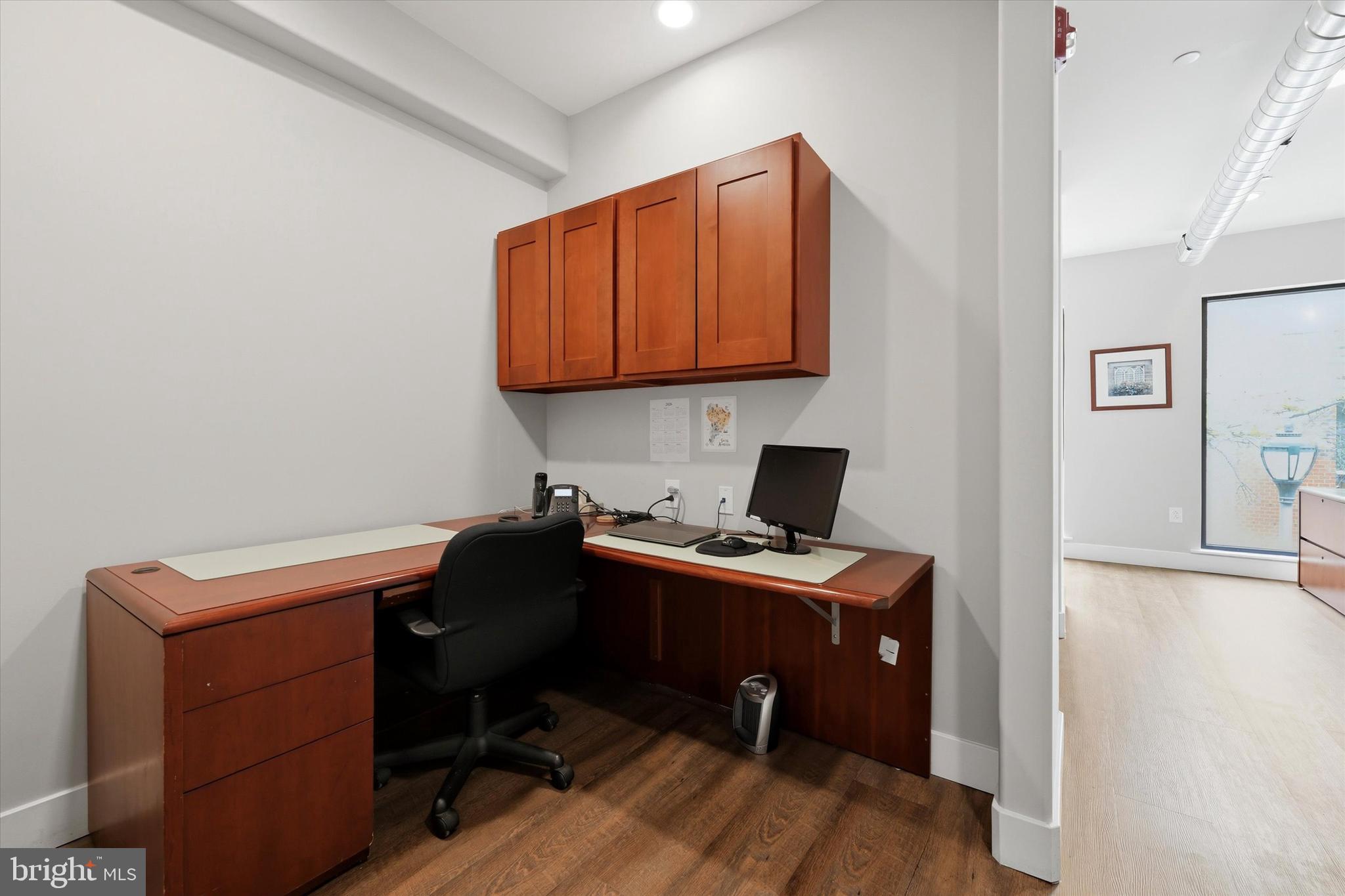 HAWTHORNE - Residential Income