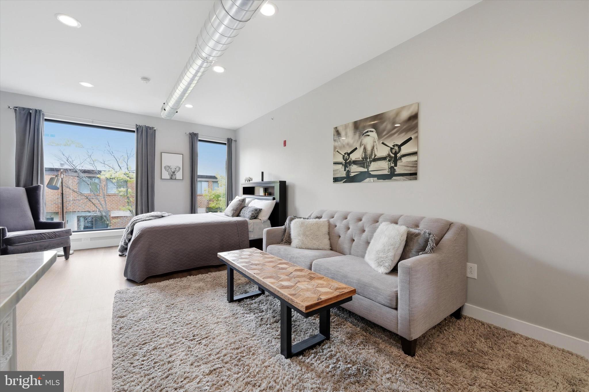 HAWTHORNE - Residential Income