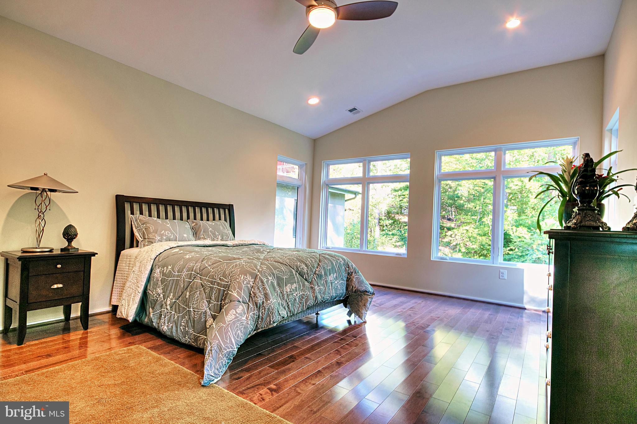 WOODMONT - Residential