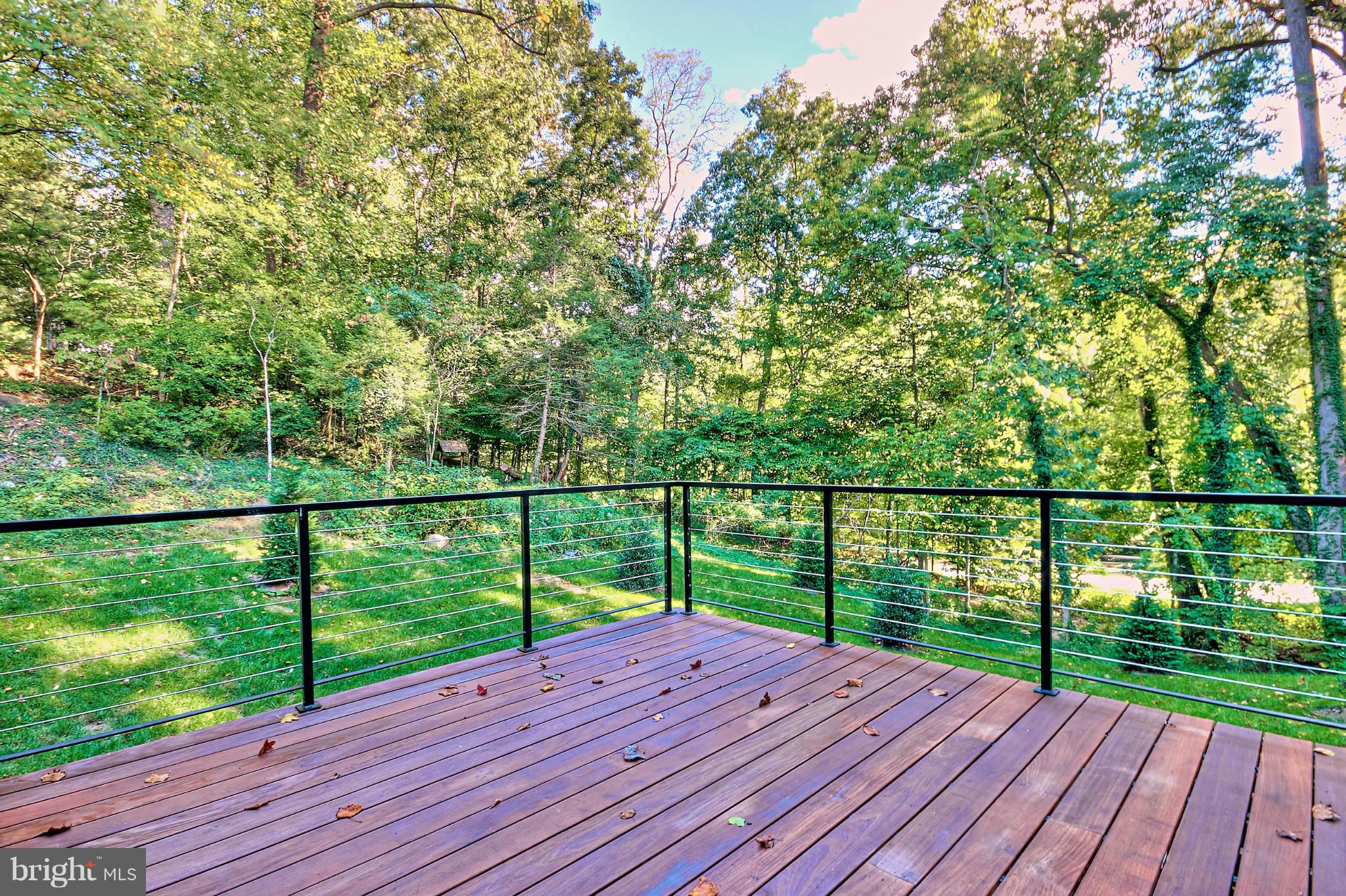 WOODMONT - Residential