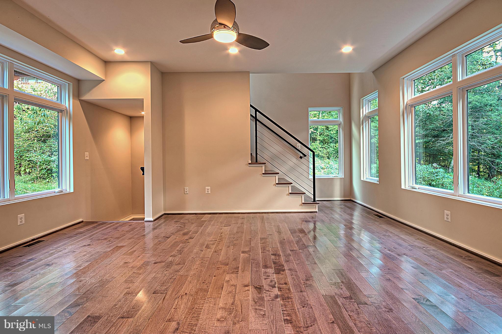 WOODMONT - Residential