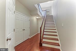 WALNUT WALK - Residential Lease