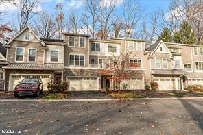 WALNUT WALK - Residential Lease