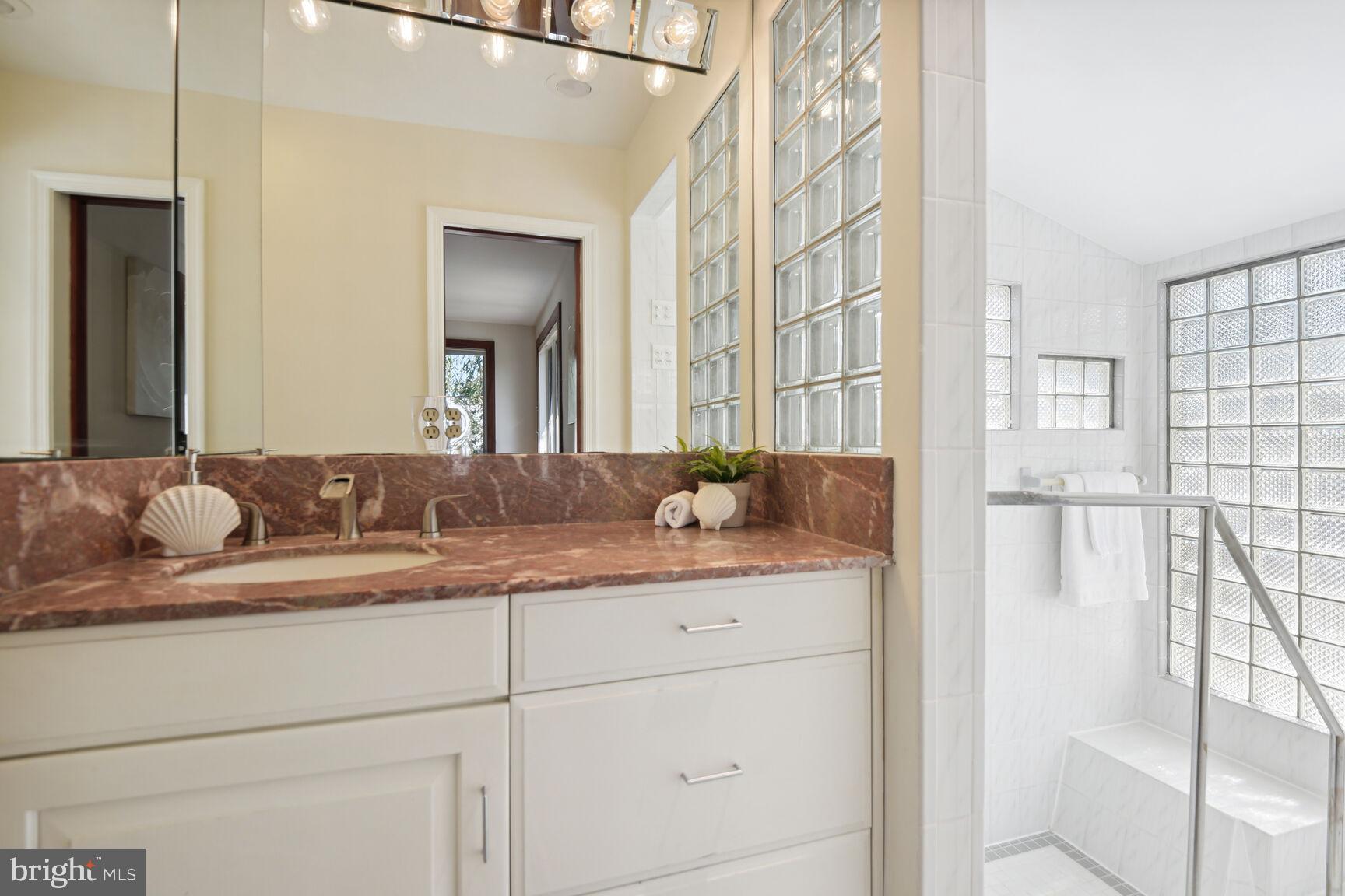 DONNEYBROOK - Residential