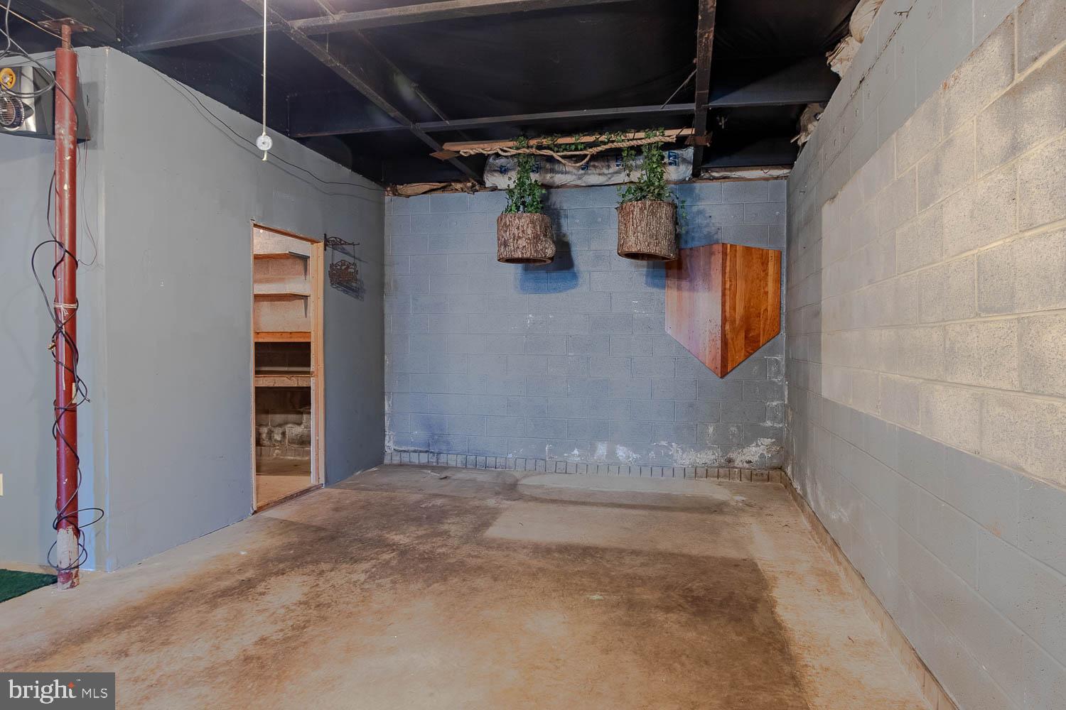 AARONSBURG - Residential