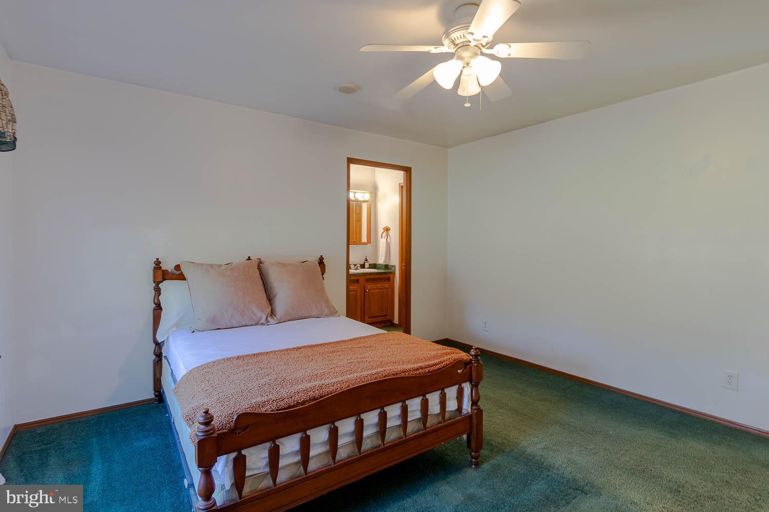 AARONSBURG - Residential