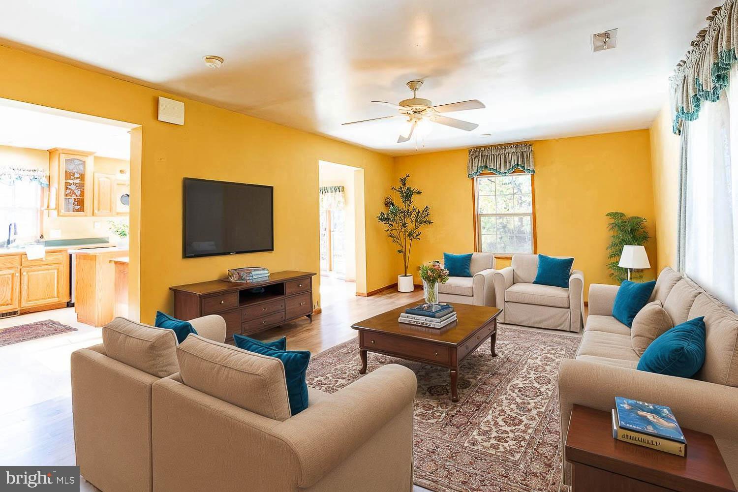 AARONSBURG - Residential