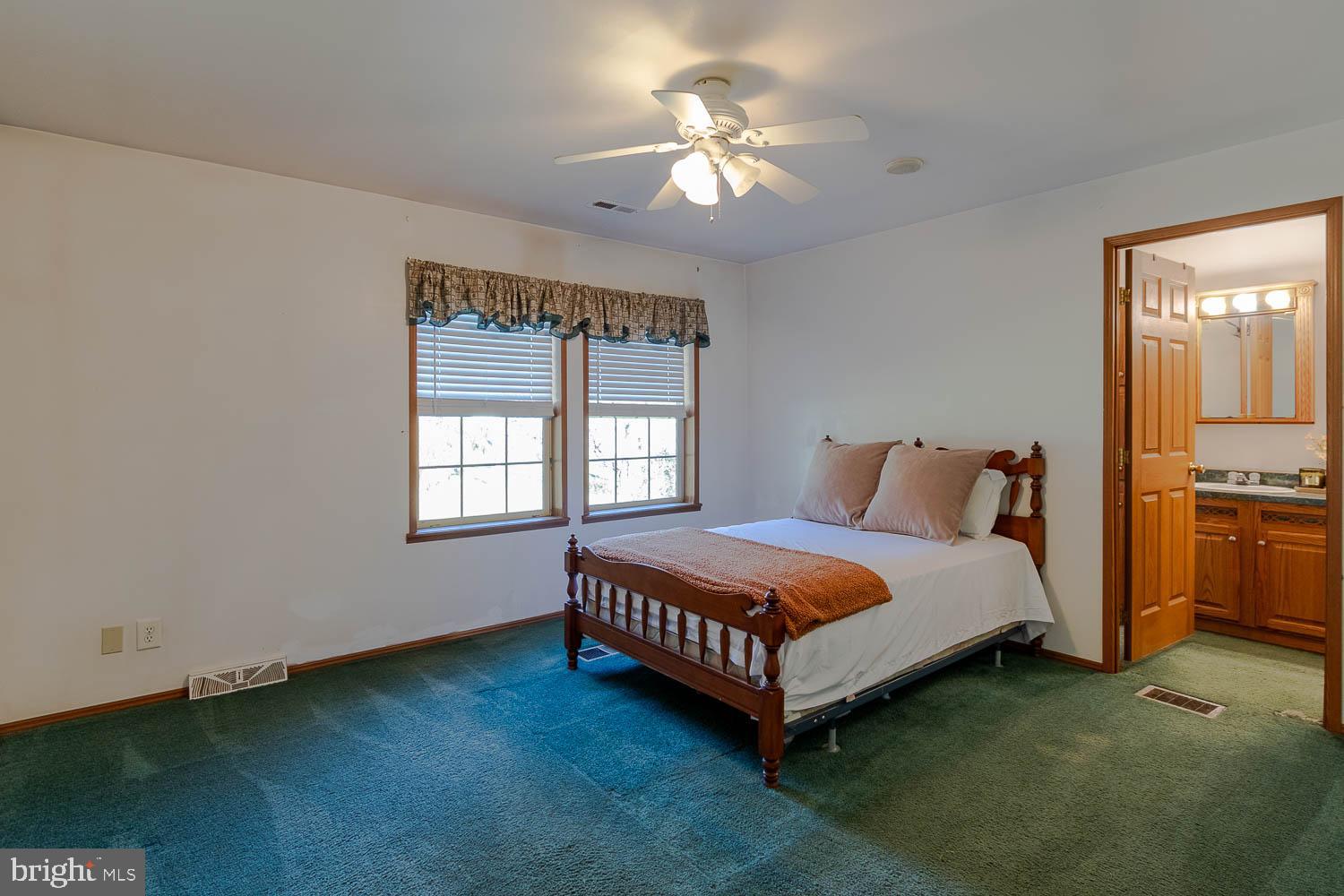 AARONSBURG - Residential