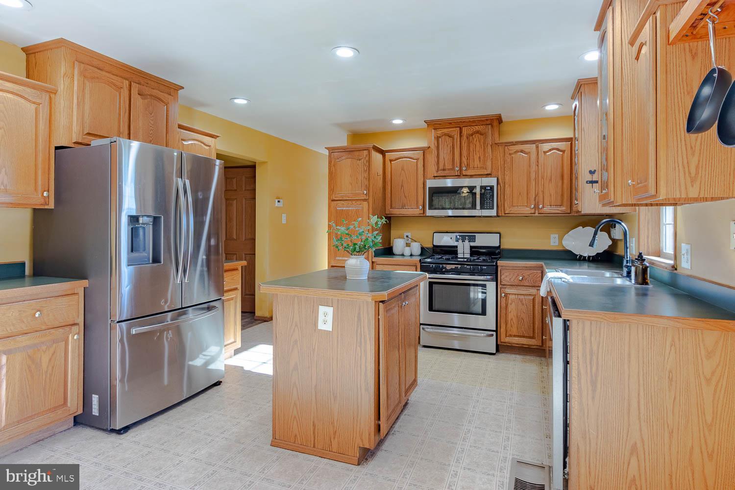 AARONSBURG - Residential