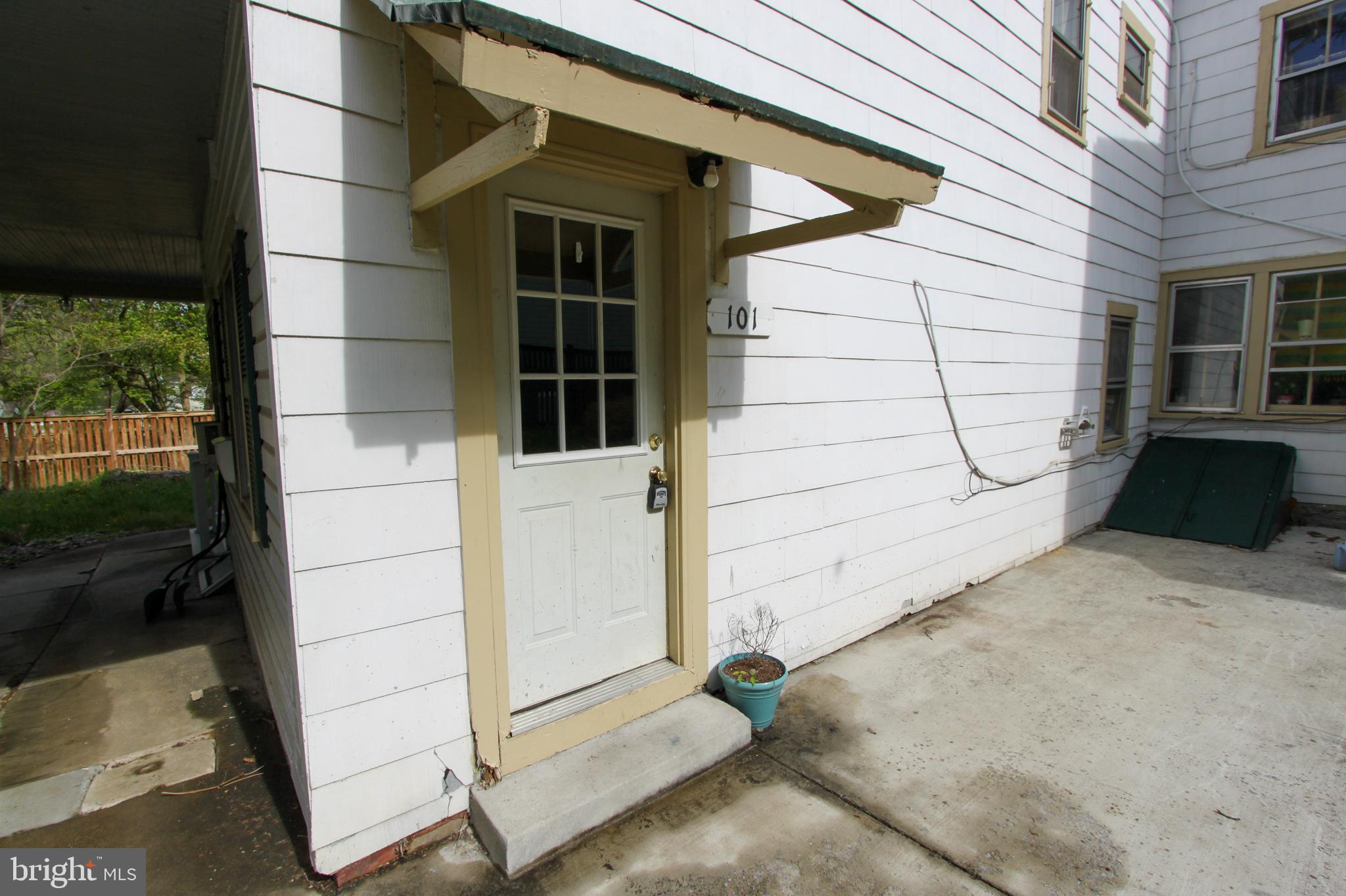 SHEPHERDSTOWN - Residential Lease