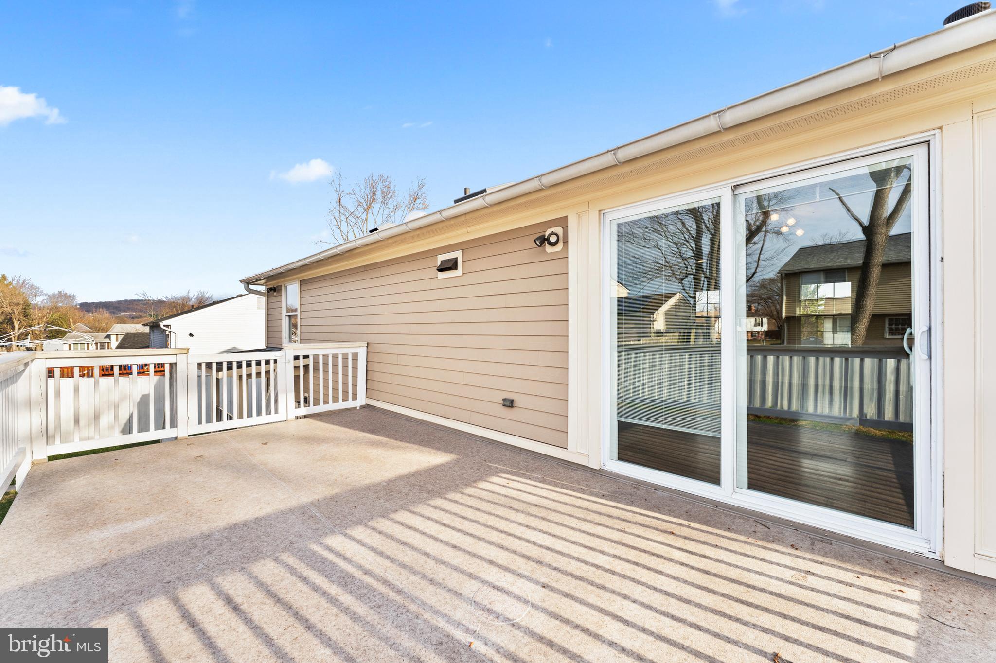 HILLCREST ORCHARDS - Residential