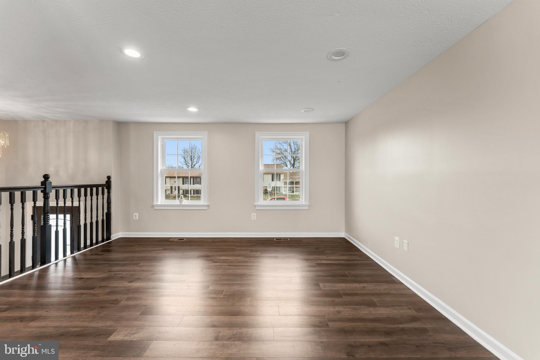 HILLCREST ORCHARDS - Residential