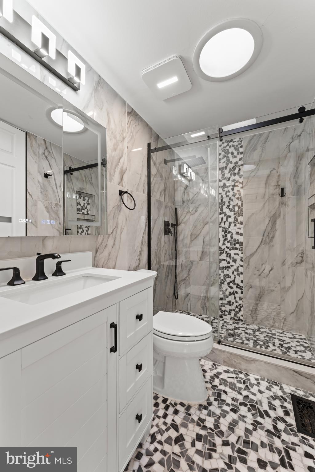 HILLCREST ORCHARDS - Residential