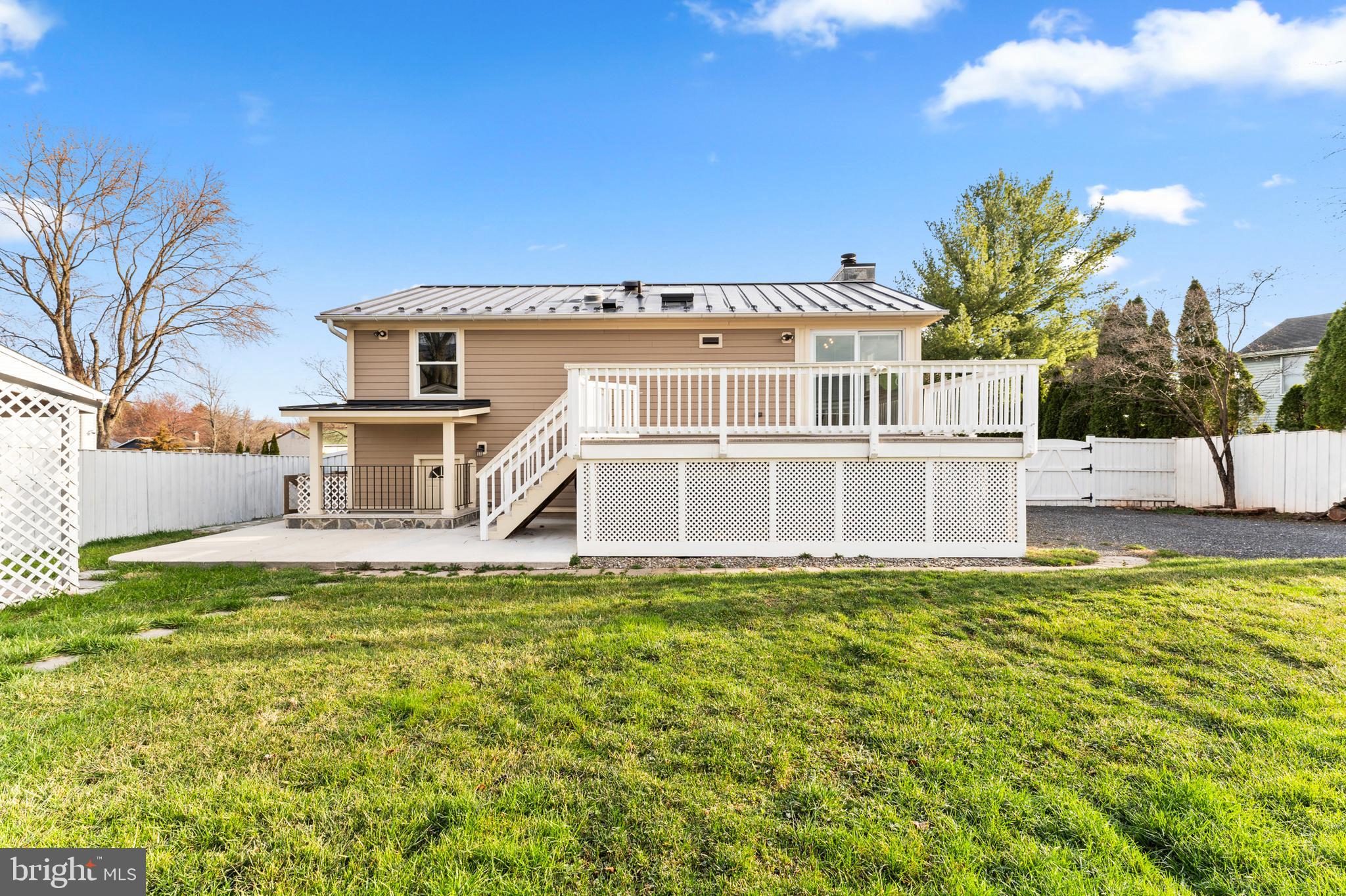 HILLCREST ORCHARDS - Residential