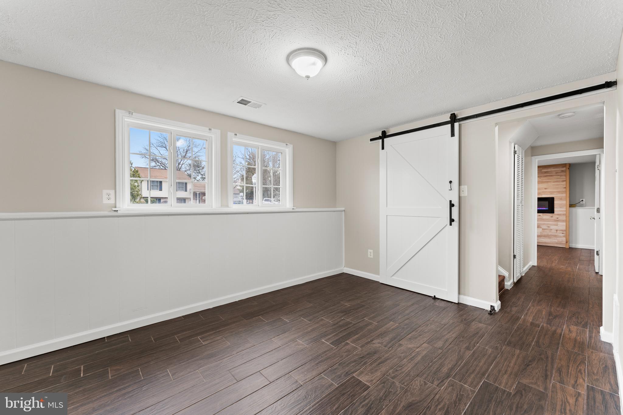 HILLCREST ORCHARDS - Residential