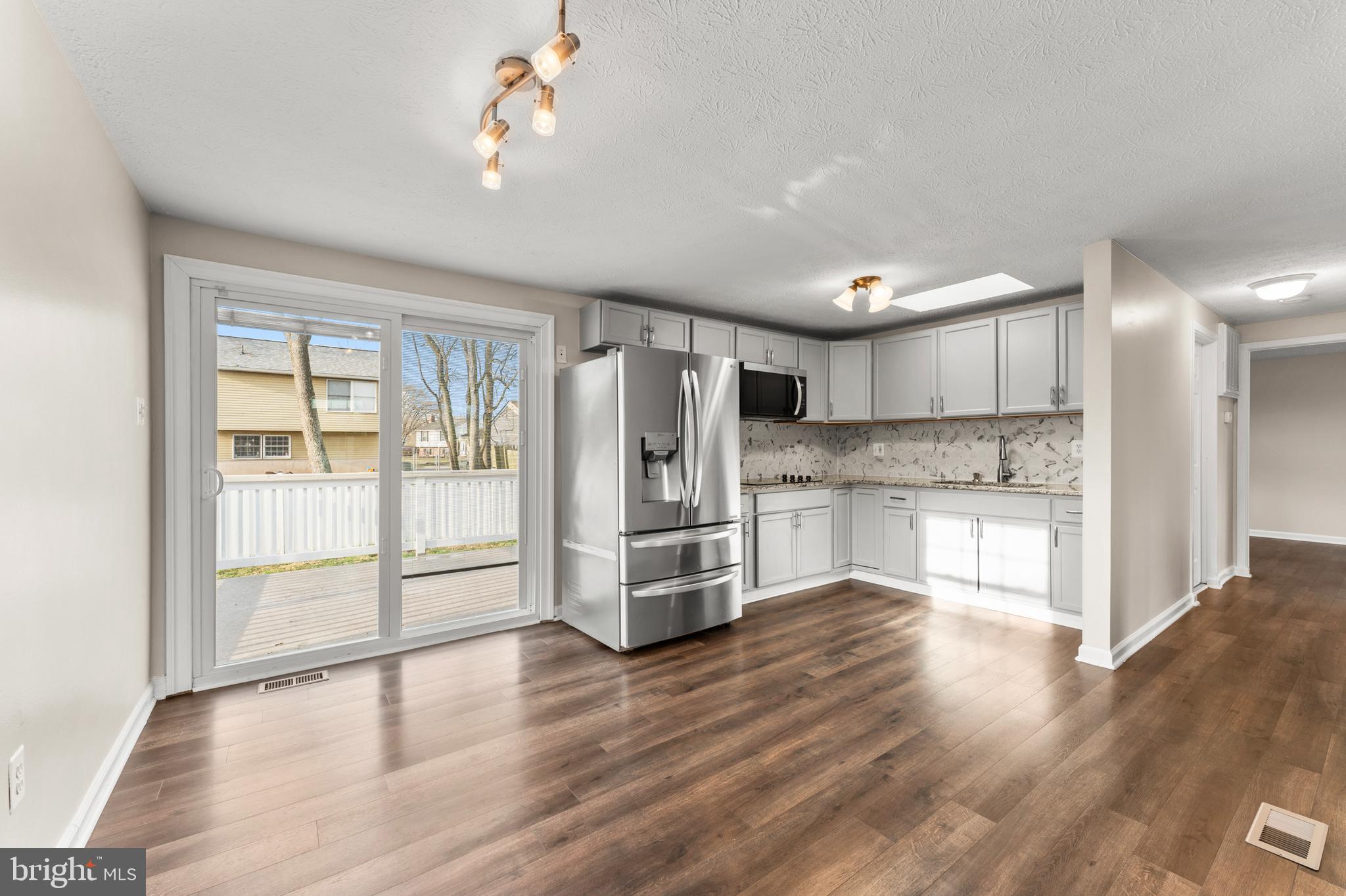 HILLCREST ORCHARDS - Residential