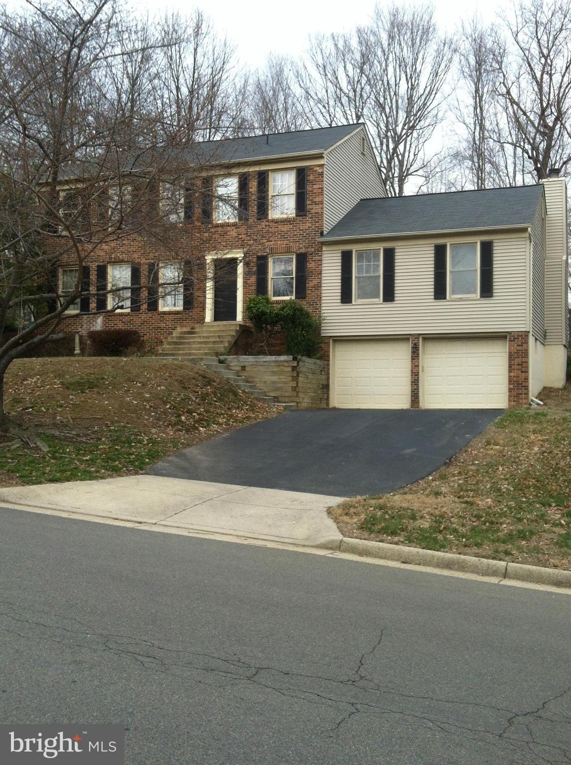 LAKEWOOD HILLS - Residential