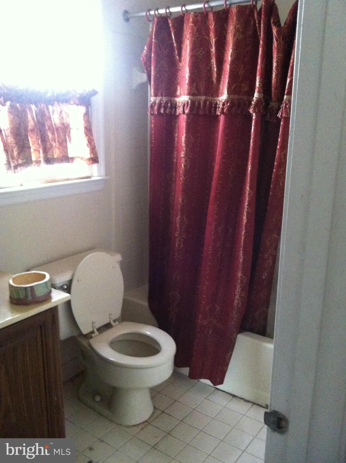 LAKEWOOD HILLS - Residential