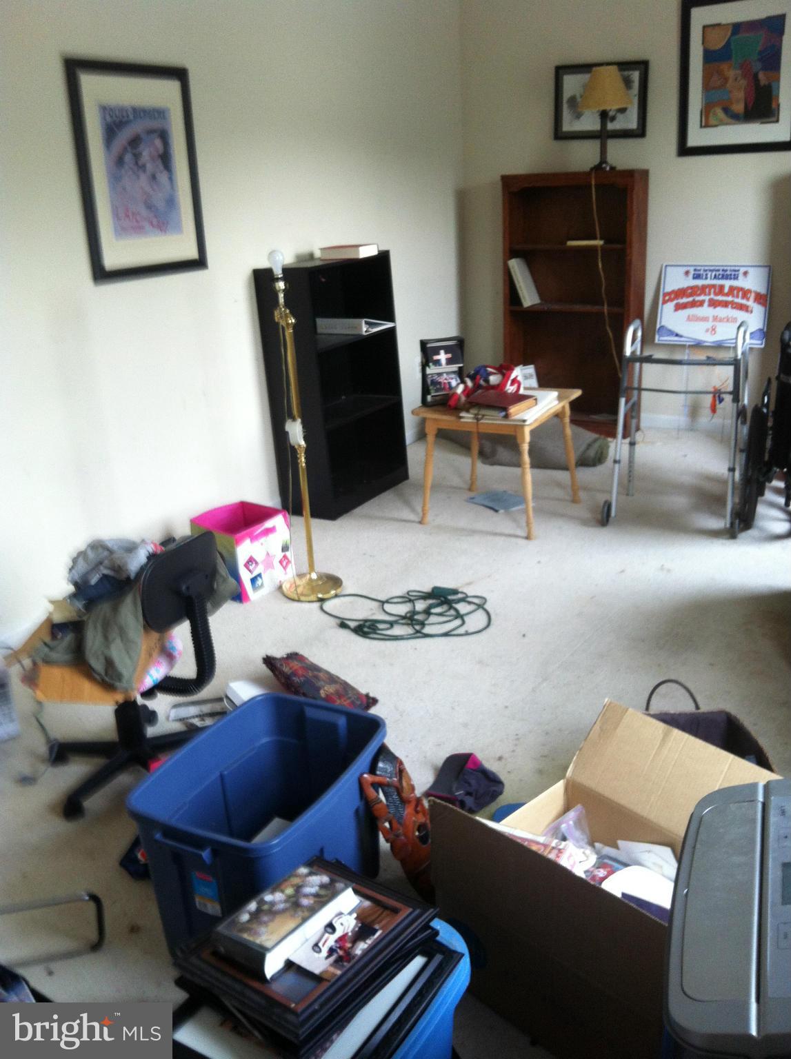 LAKEWOOD HILLS - Residential