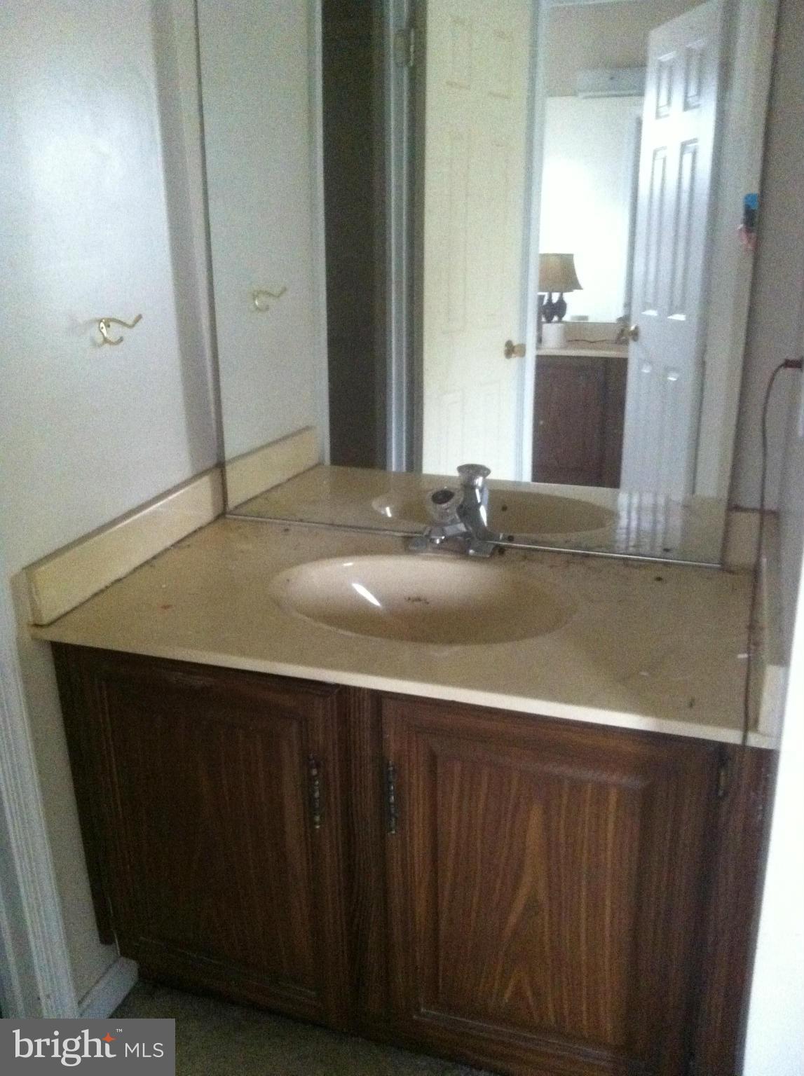 LAKEWOOD HILLS - Residential