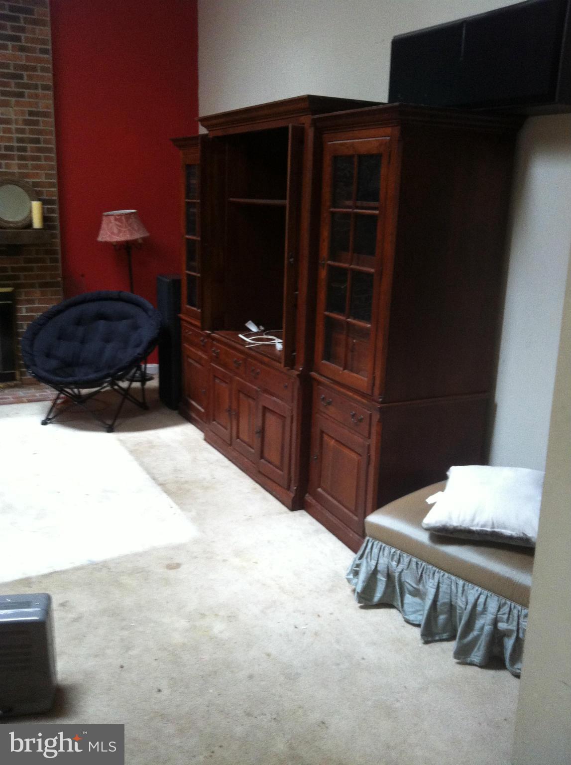 LAKEWOOD HILLS - Residential