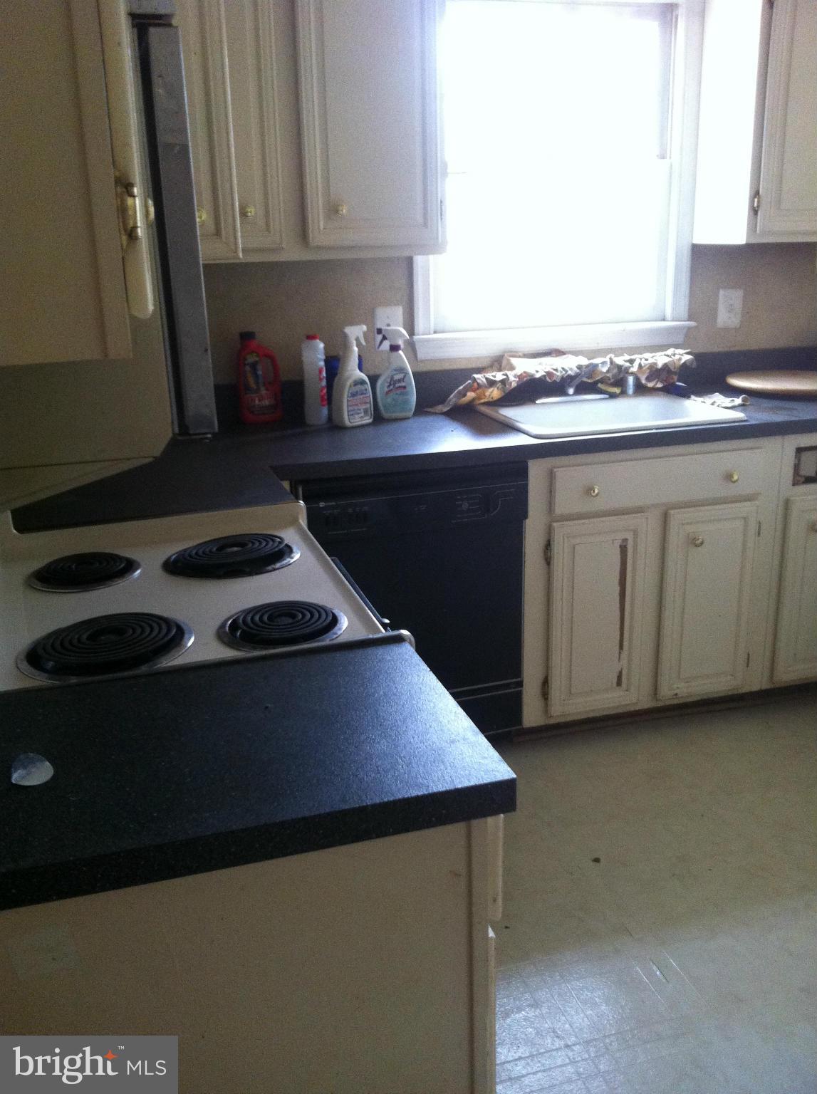 LAKEWOOD HILLS - Residential