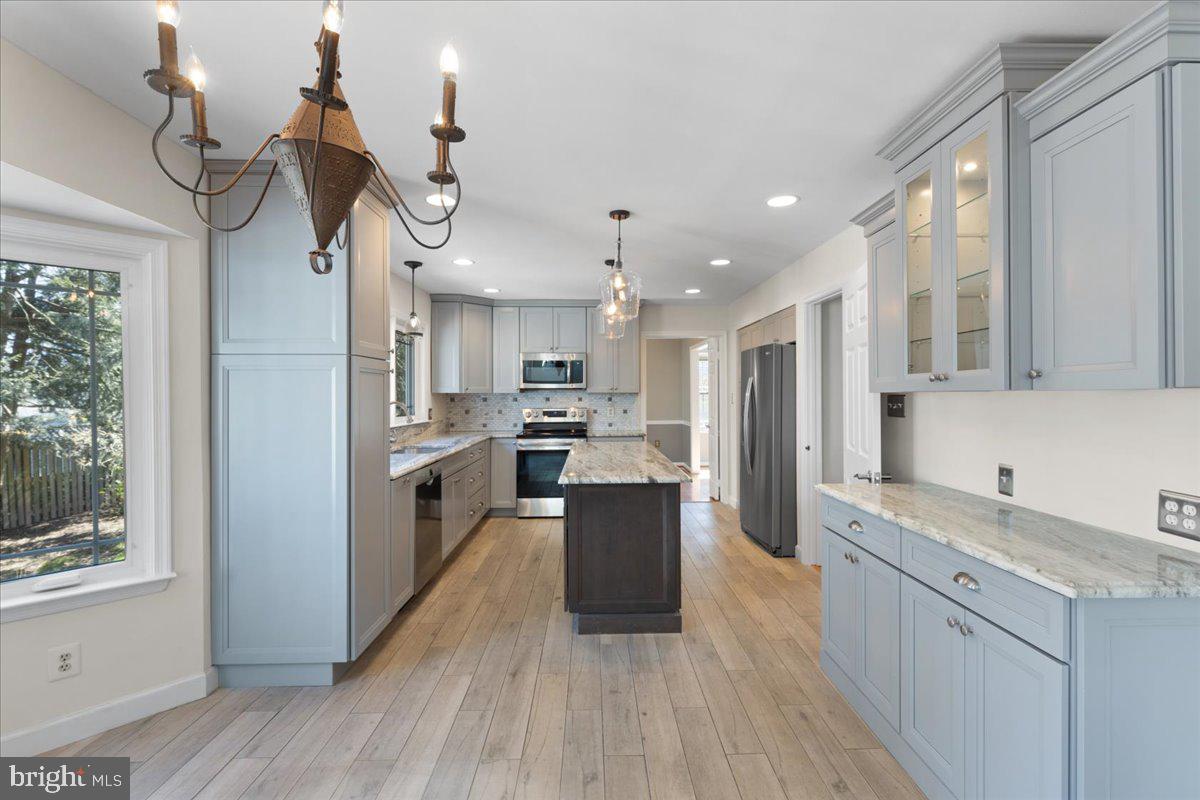 HASTINGS HUNT - Residential