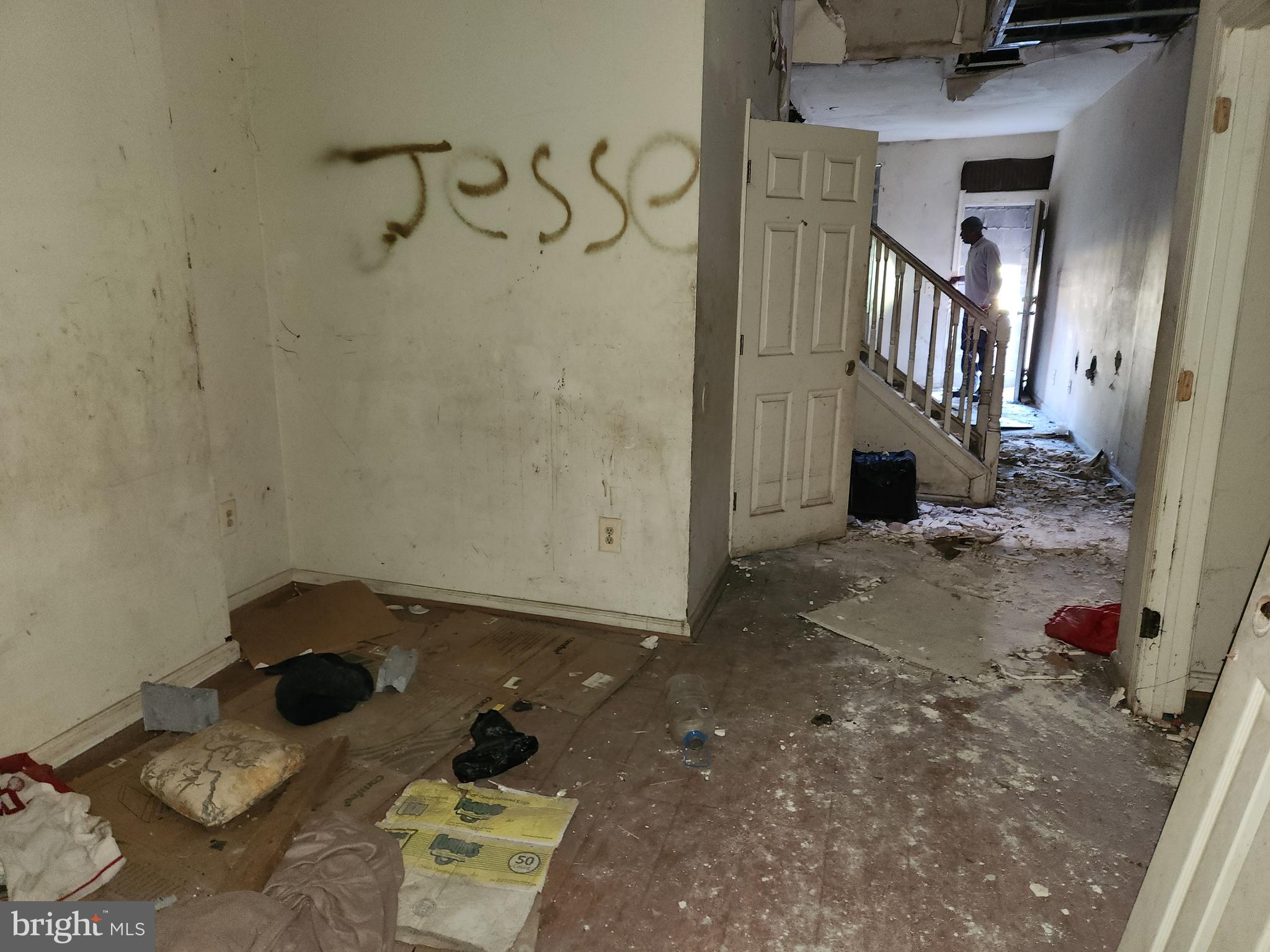 SANDTOWN-WINCHESTER - Residential