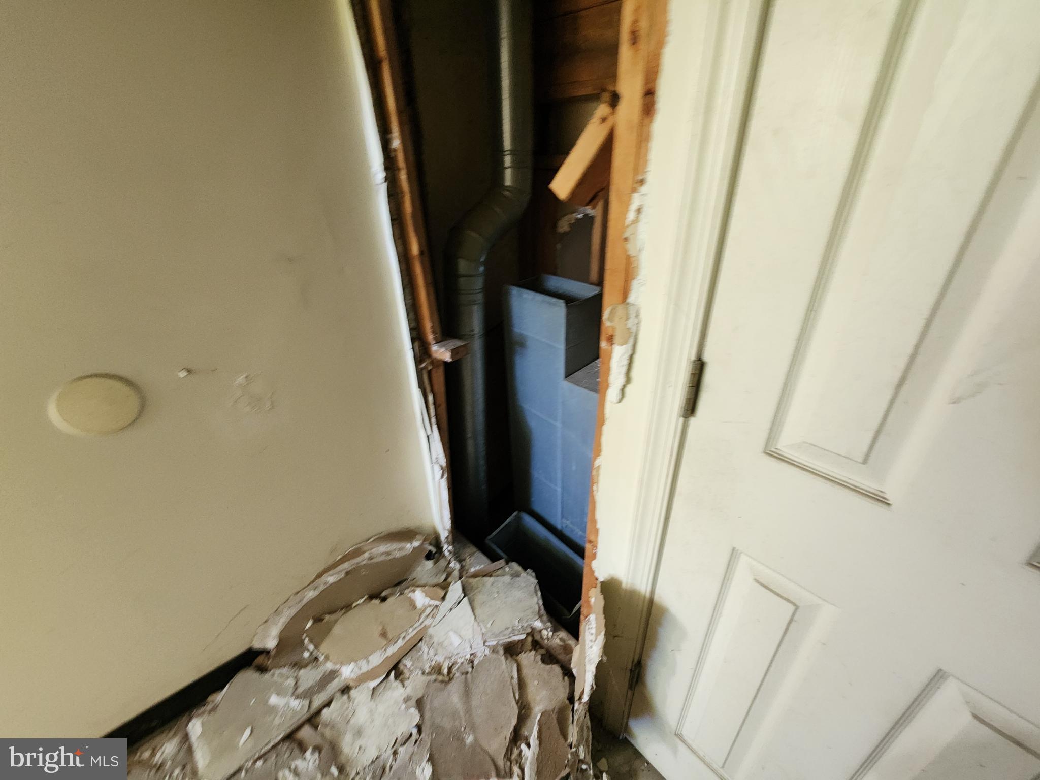 SANDTOWN-WINCHESTER - Residential