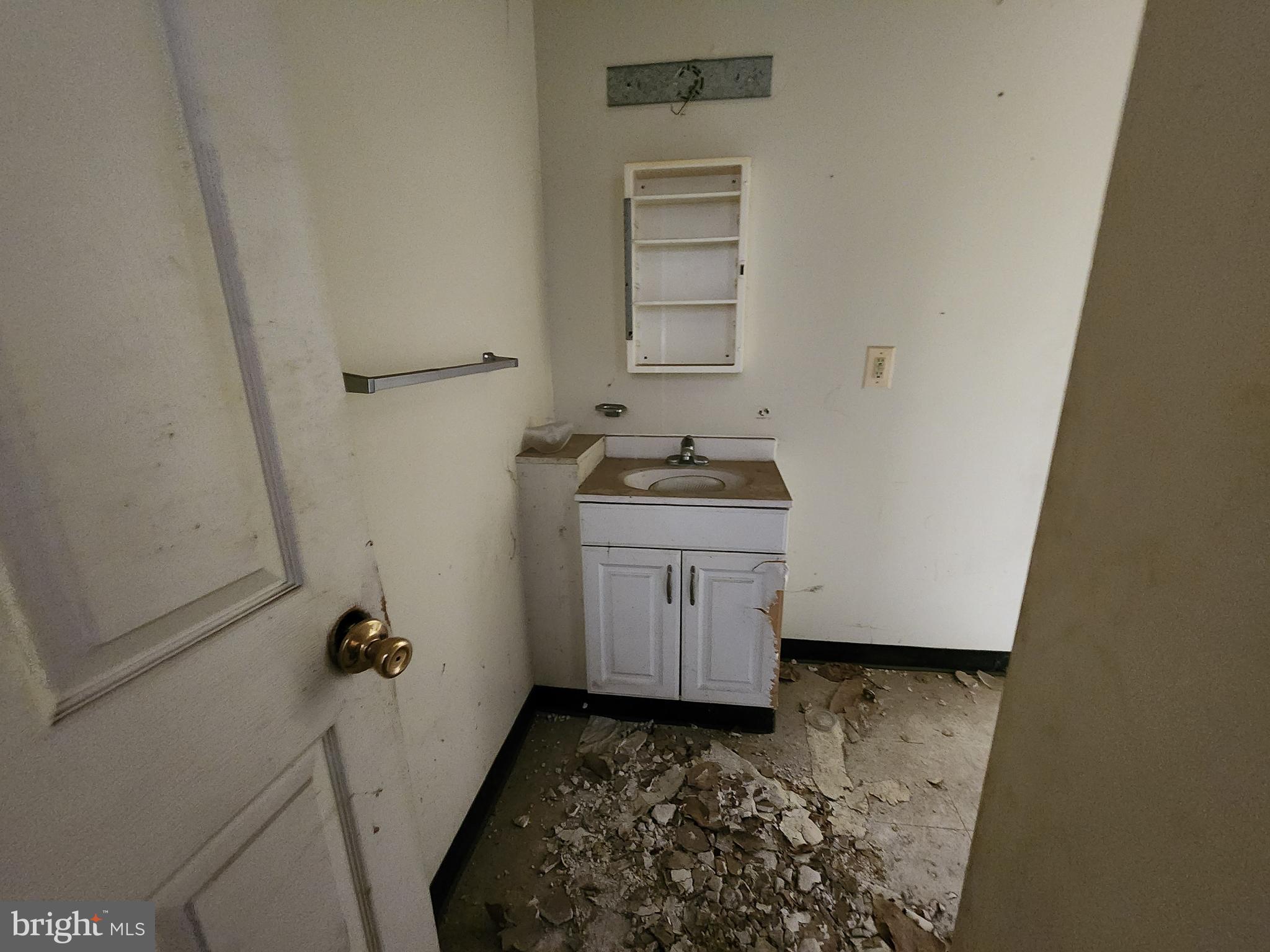 SANDTOWN-WINCHESTER - Residential