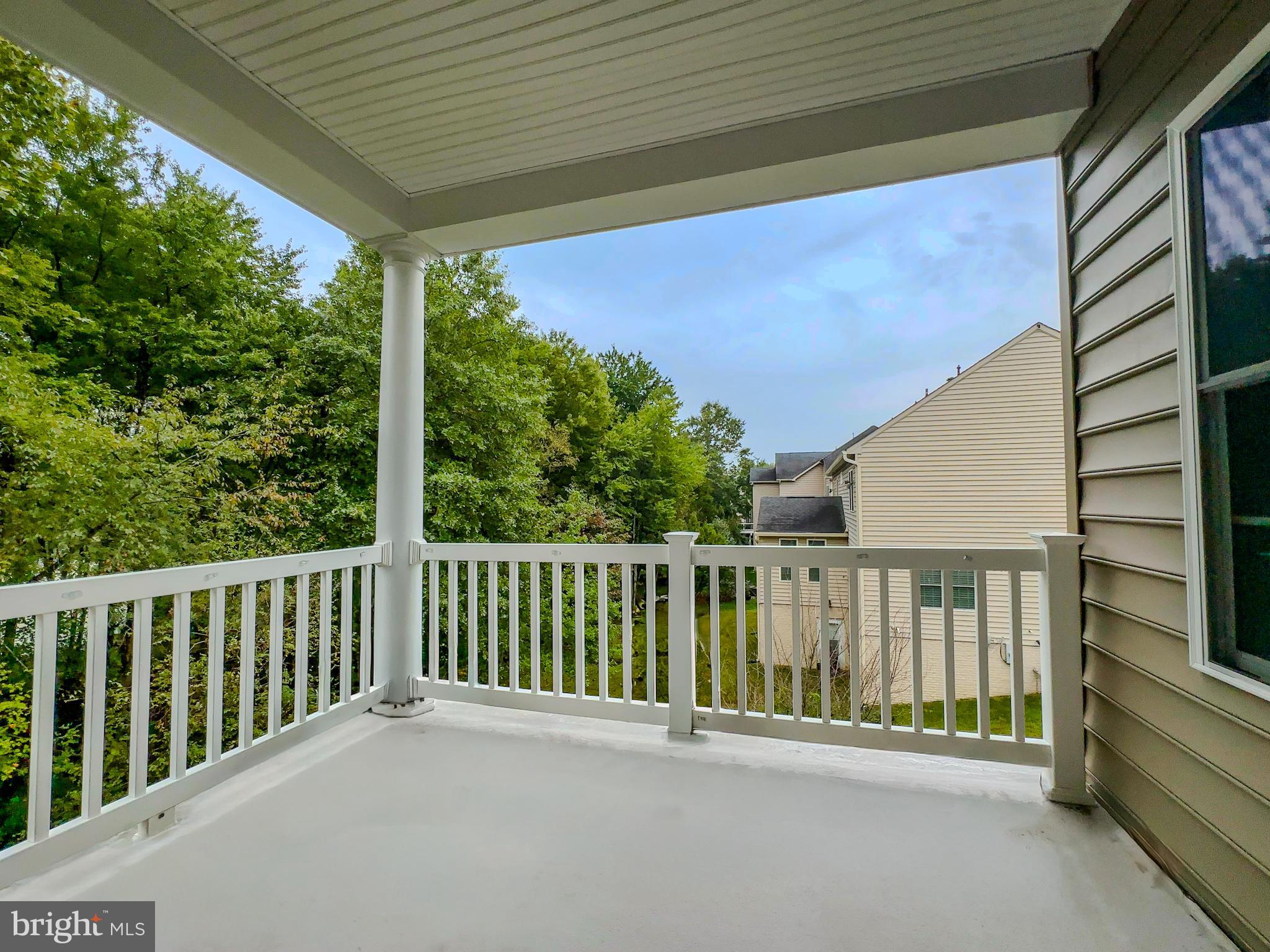 OAK CREEK SINGLES - Residential