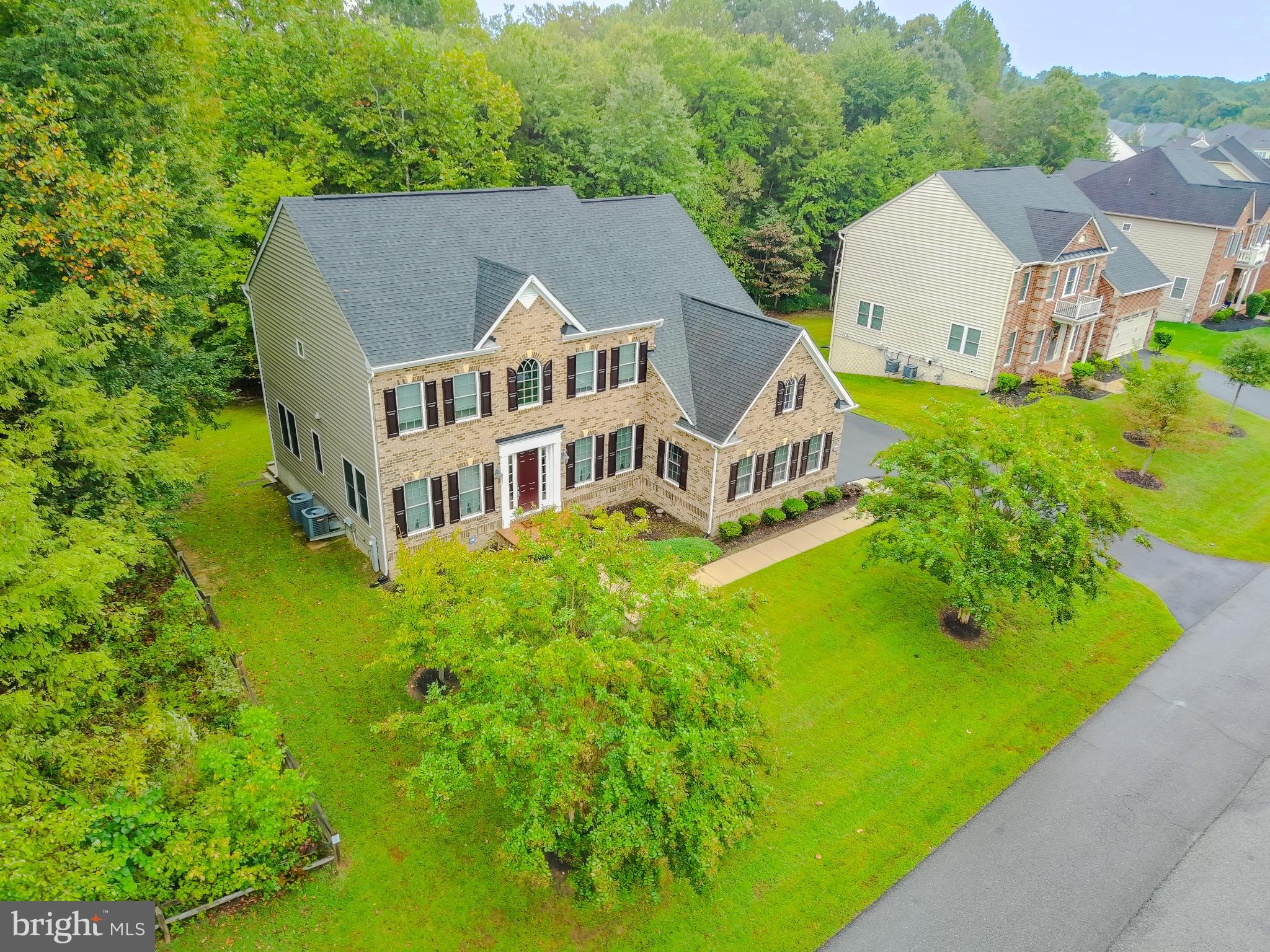 OAK CREEK SINGLES - Residential