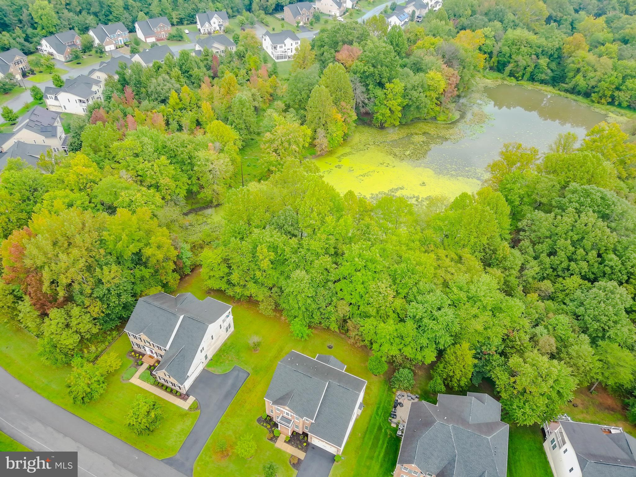 OAK CREEK SINGLES - Residential