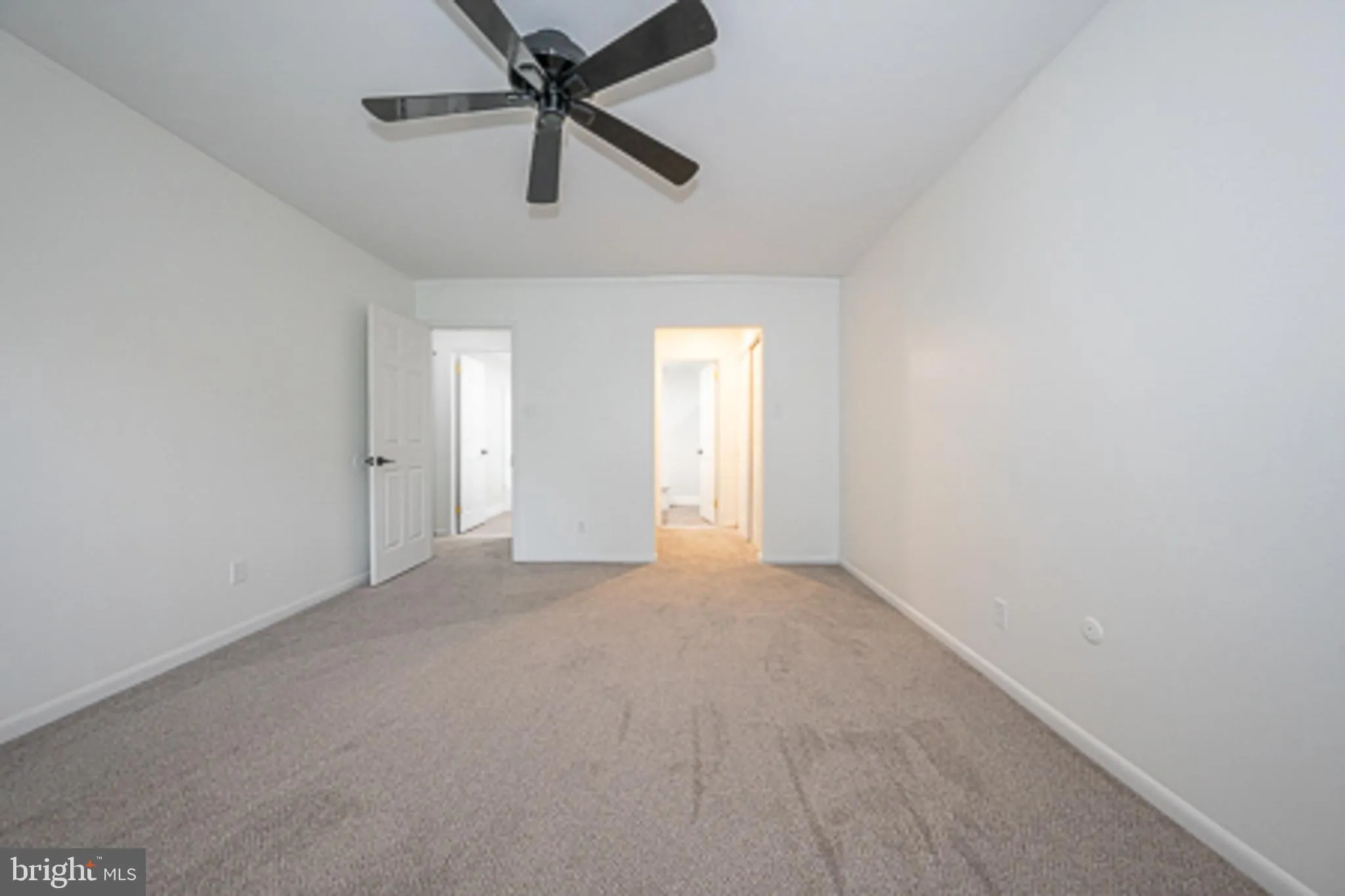 Wayne, Pennsylvania 19087, United States, 2 Bedrooms Bedrooms, ,2 BathroomsBathrooms,Residential,Active,208684