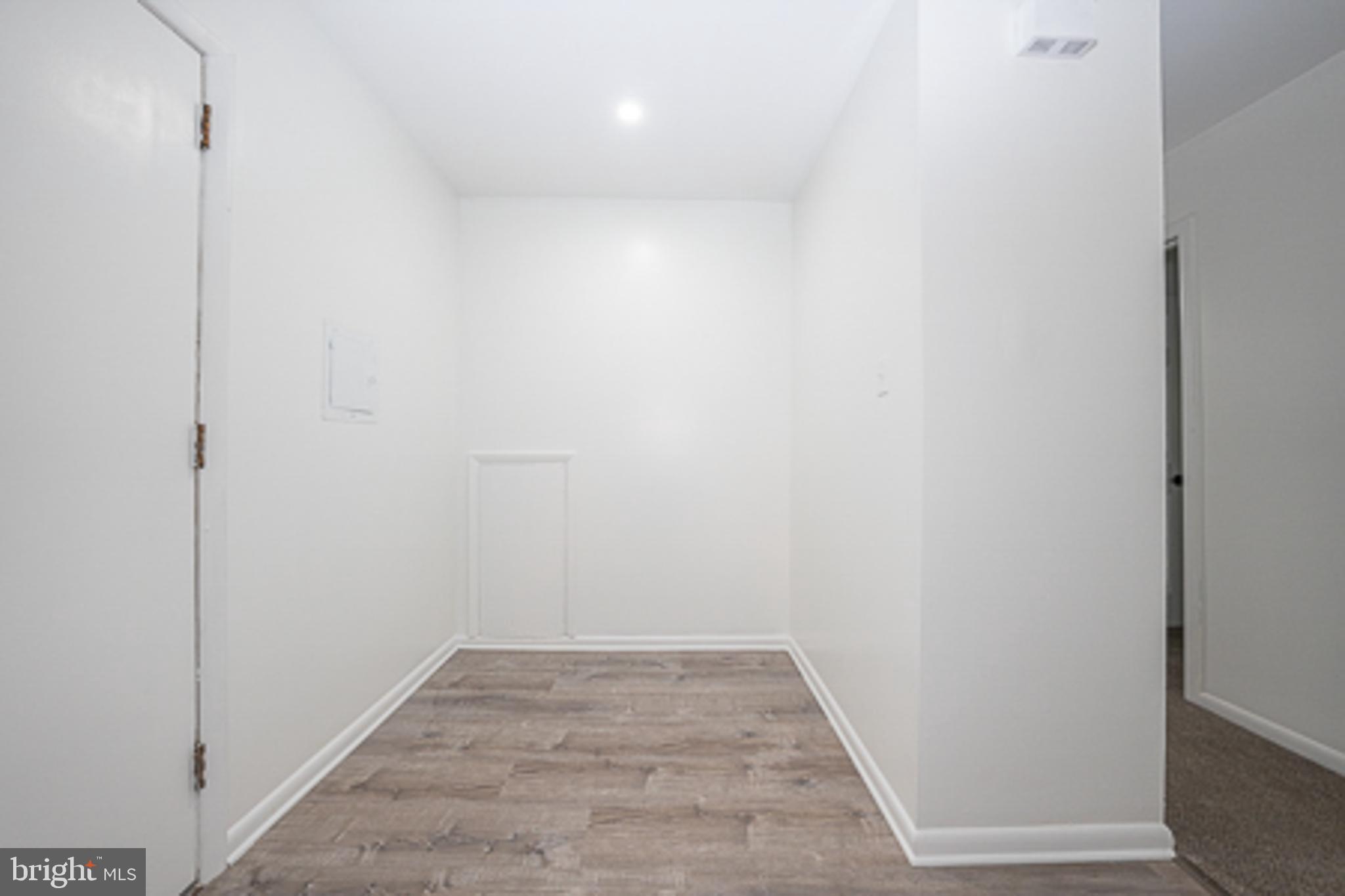 GLENHARDIE CONDOS - Residential