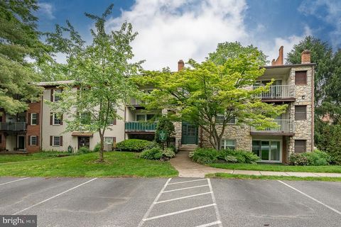 262 DRUMMERS LANE 262 WAYNE PA 19087