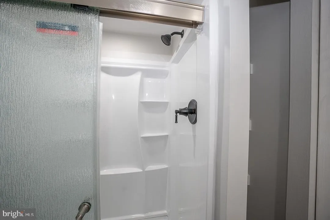 Wayne, Pennsylvania 19087, United States, 2 Bedrooms Bedrooms, ,2 BathroomsBathrooms,Residential,Active,208684