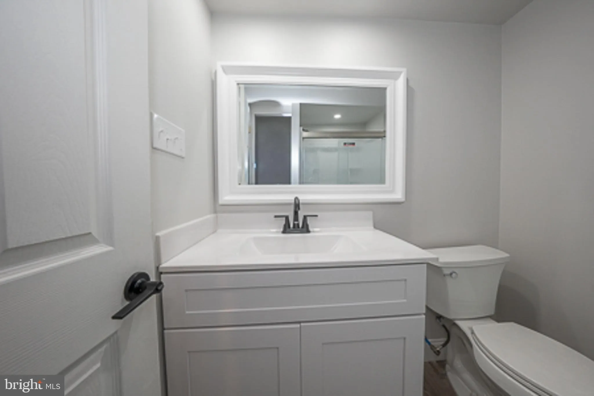 Wayne, Pennsylvania 19087, United States, 2 Bedrooms Bedrooms, ,2 BathroomsBathrooms,Residential,Active,208684