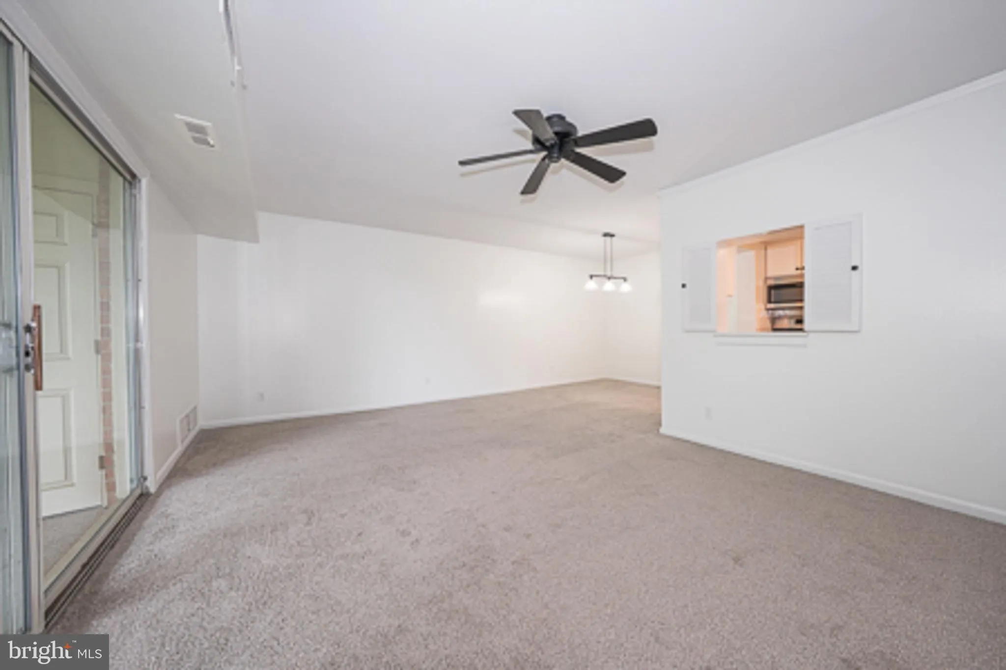 Wayne, Pennsylvania 19087, United States, 2 Bedrooms Bedrooms, ,2 BathroomsBathrooms,Residential,Active,208684