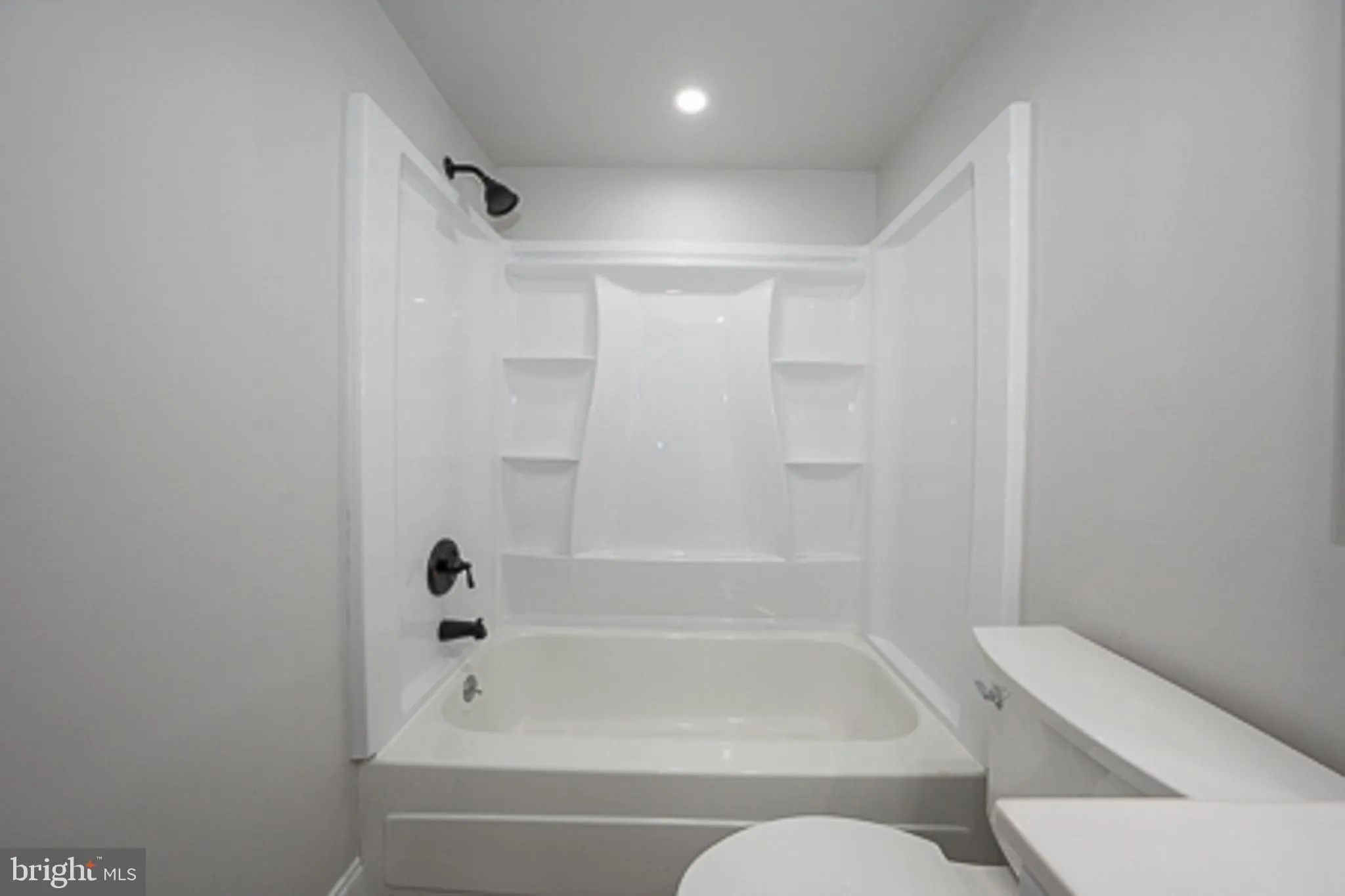 Wayne, Pennsylvania 19087, United States, 2 Bedrooms Bedrooms, ,2 BathroomsBathrooms,Residential,Active,208684