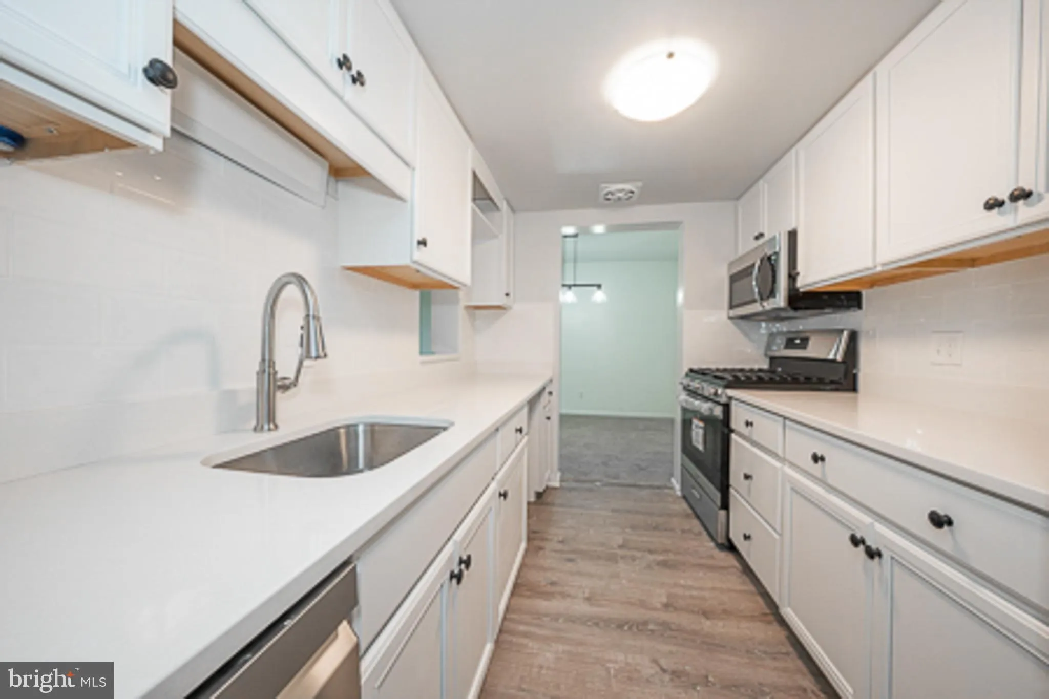 Wayne, Pennsylvania 19087, United States, 2 Bedrooms Bedrooms, ,2 BathroomsBathrooms,Residential,Active,208684