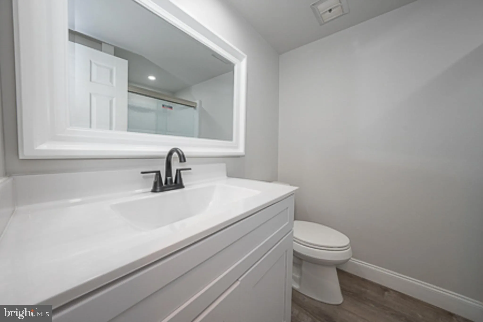 Wayne, Pennsylvania 19087, United States, 2 Bedrooms Bedrooms, ,2 BathroomsBathrooms,Residential,Active,208684